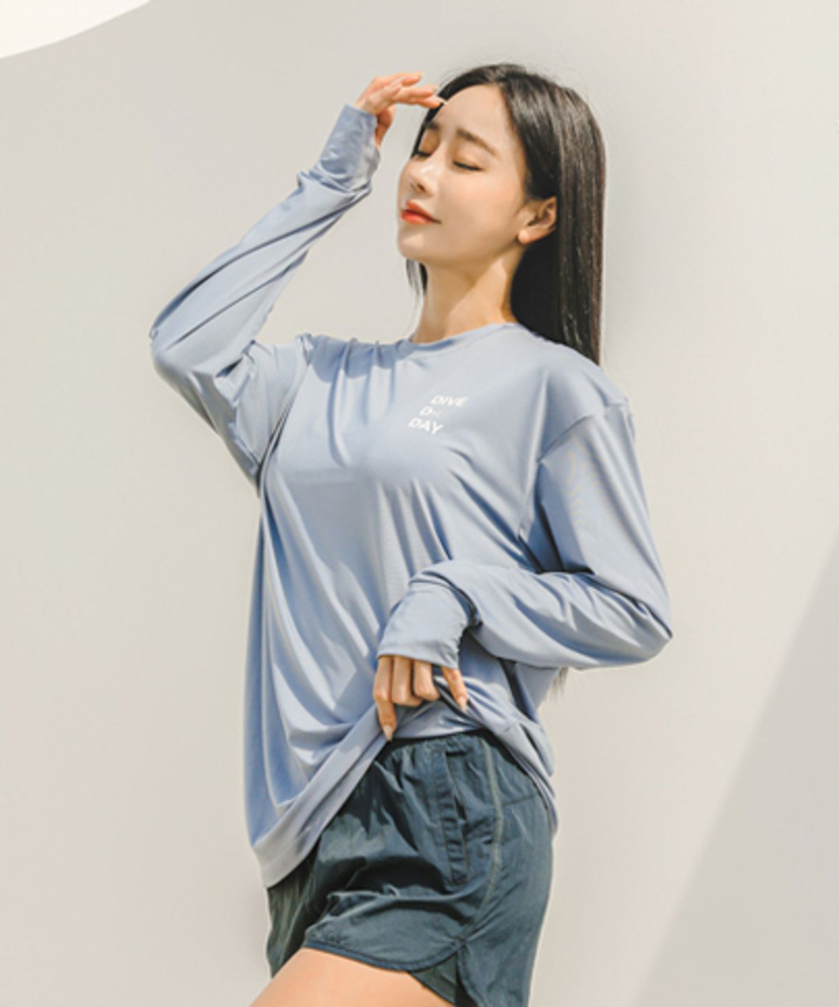 튜브트리(TUBE TREE) 여성용 핑거홀 루즈핏 긴팔 래쉬가드 B704 블루밍워싱