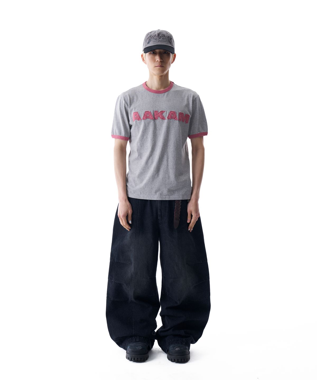 아캄(AAKAM) Logo Patch Ringer Top (Pink)