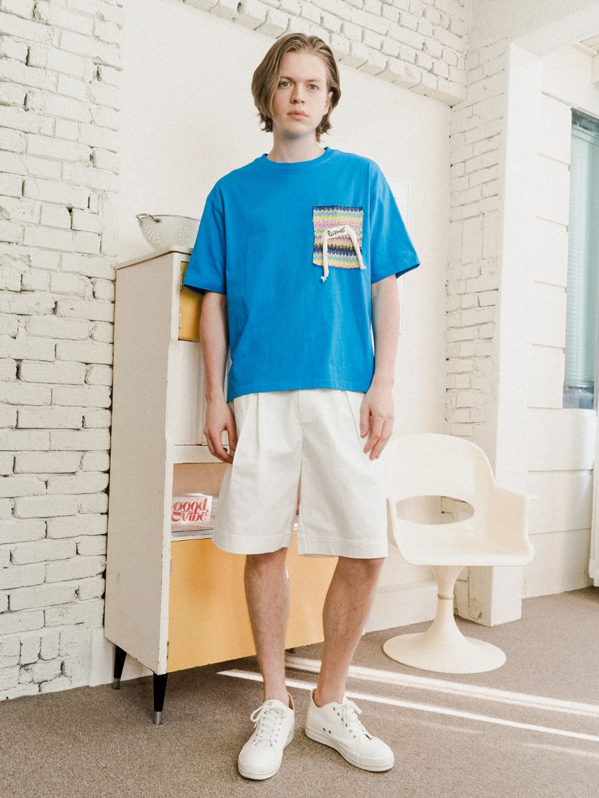커스텀어스(CUSTOMUS) 로고테이프 포인트 포켓 라운드 반팔티셔츠 CXS24MKRT504 BLU