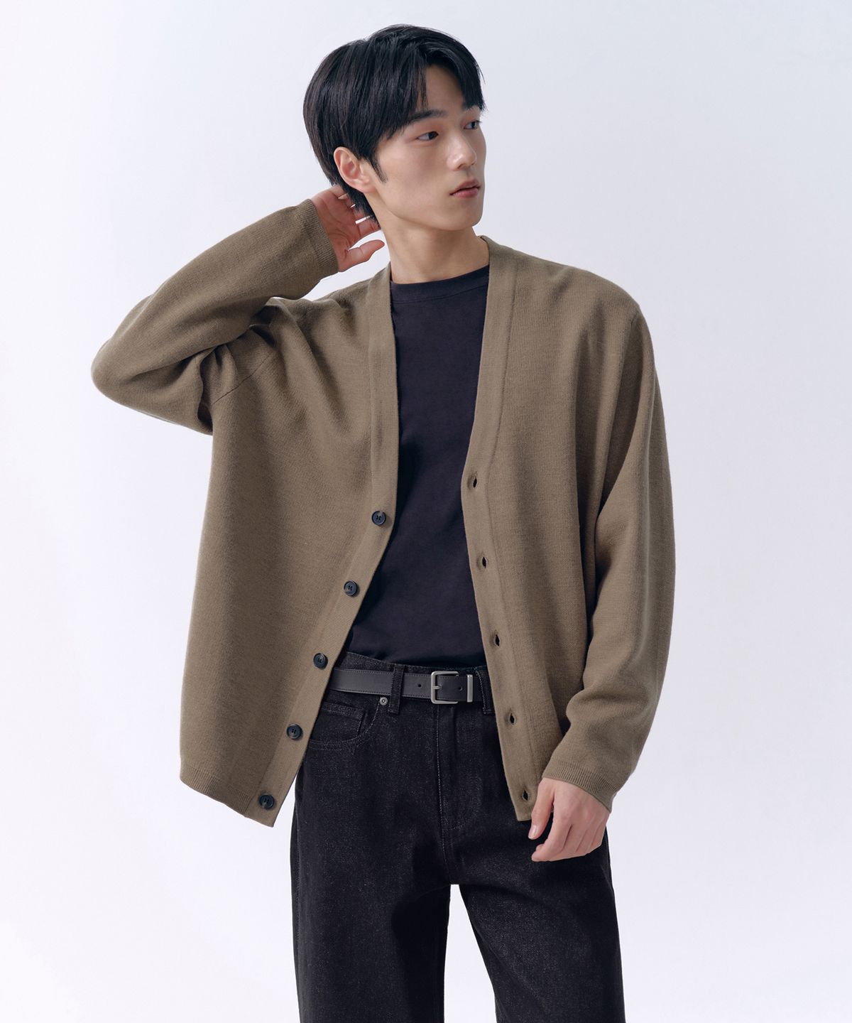 무신사 스탠다드(MUSINSA STANDARD) 스트레이트 데님 팬츠 [로우 블랙]