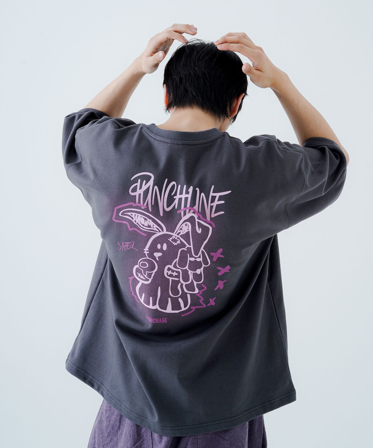 펀치라인(PUNCHLINE) 시큐어 반팔 다크그레이 ISST9142
