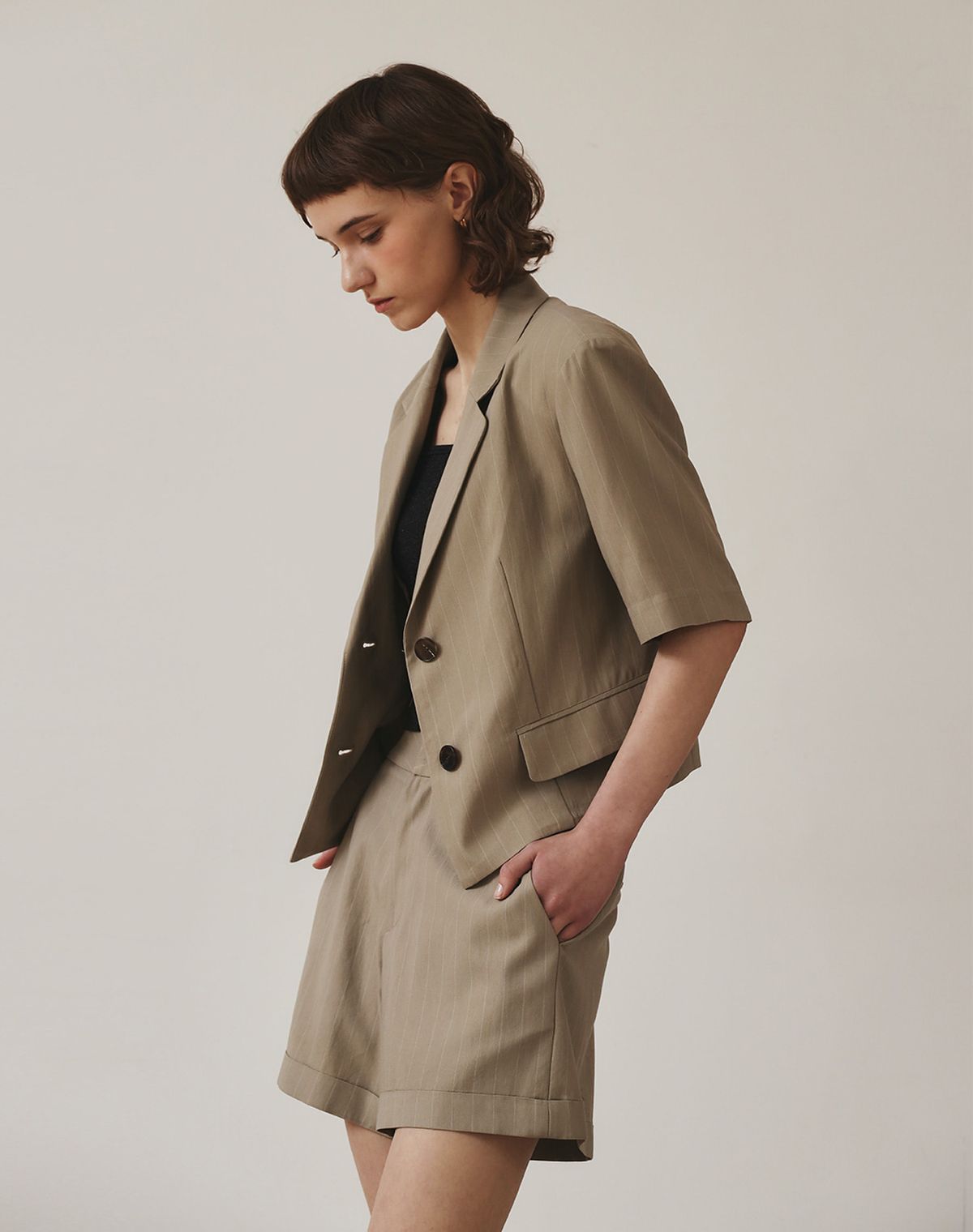 지에마르(GIEMAR) STRIPE PANTS KHAKI