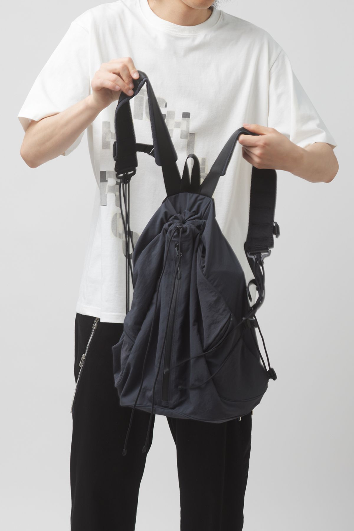 해칭룸(HATCHINGROOM) String Backpack Nylon Washed Navy