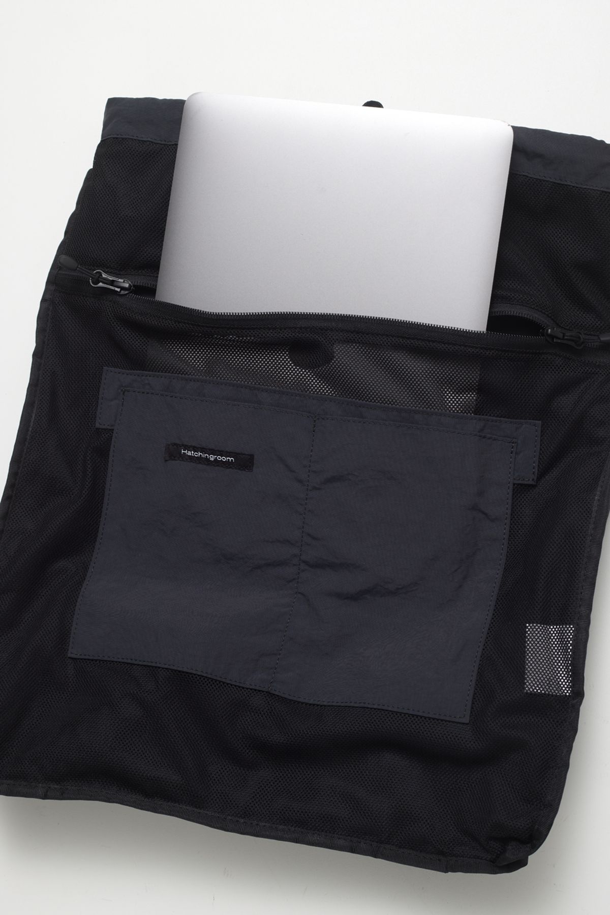 해칭룸(HATCHINGROOM) String Backpack Nylon Washed Navy