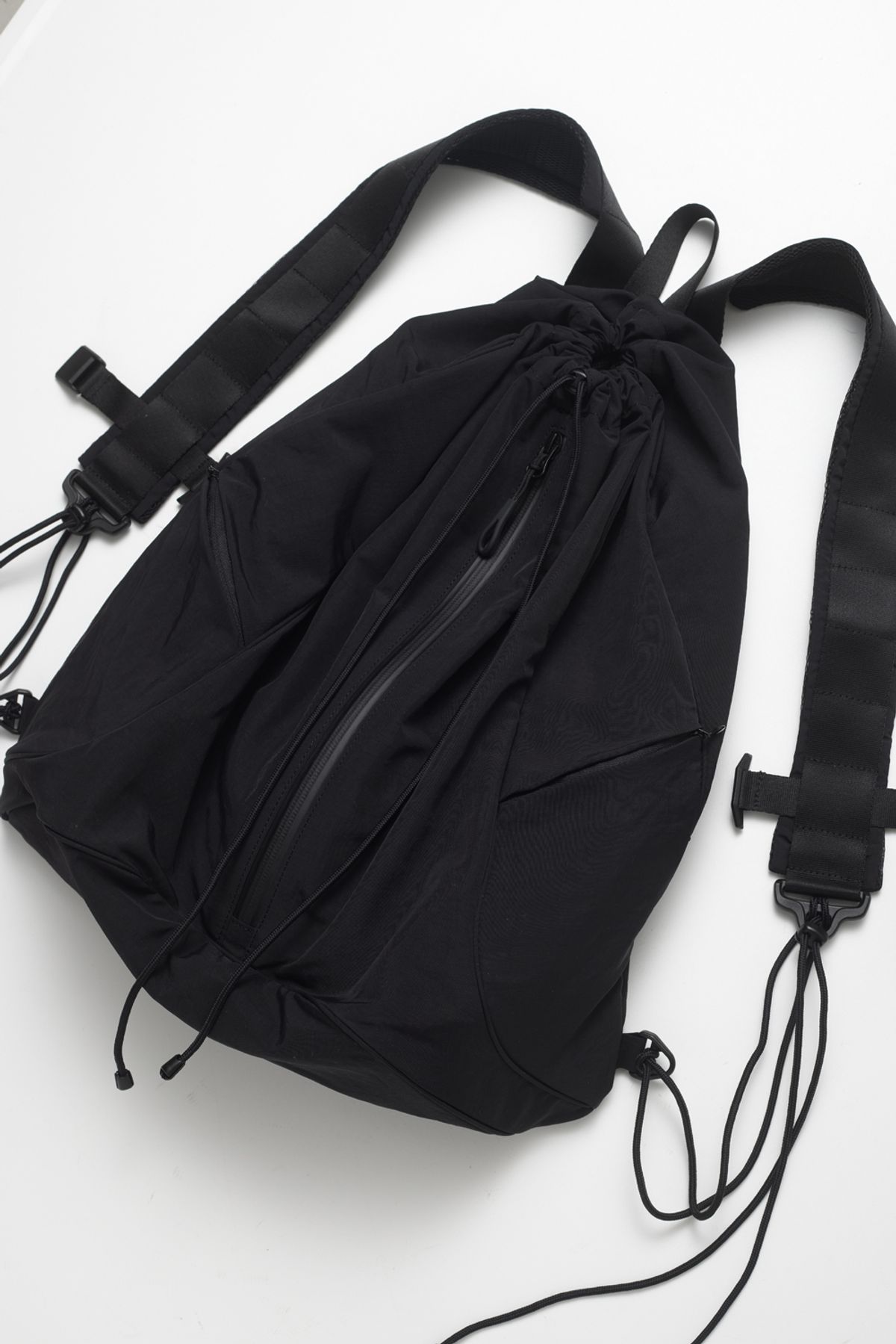 해칭룸(HATCHINGROOM) String Backpack Nylon Black