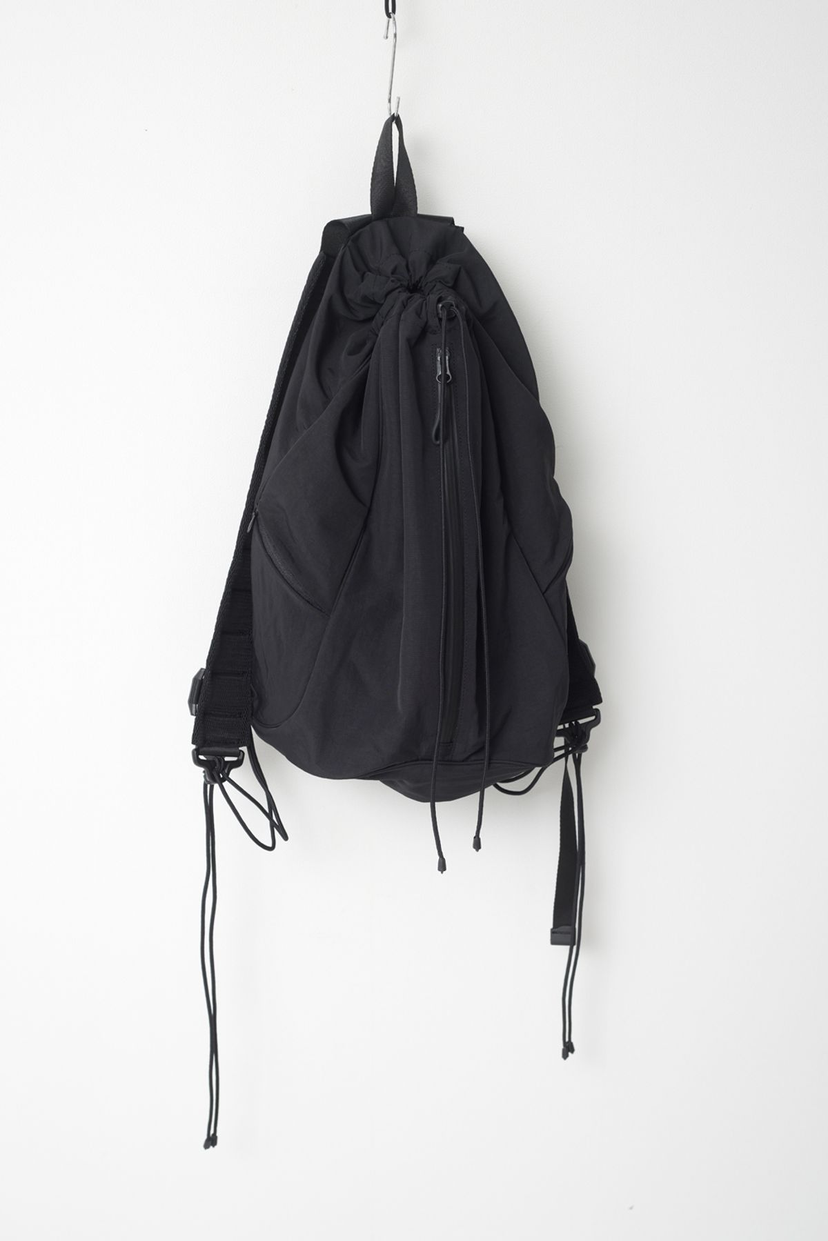 해칭룸(HATCHINGROOM) String Backpack Nylon Black