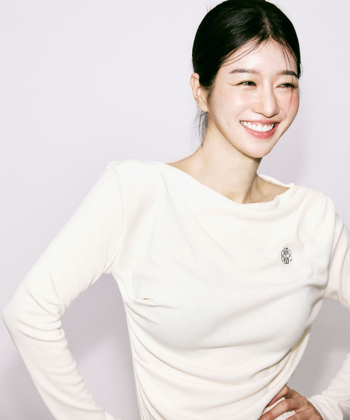 닉앤니콜(NICK&NICOLE) SHIRRING DRAPE BOAT NECK TOP_6 COLOR