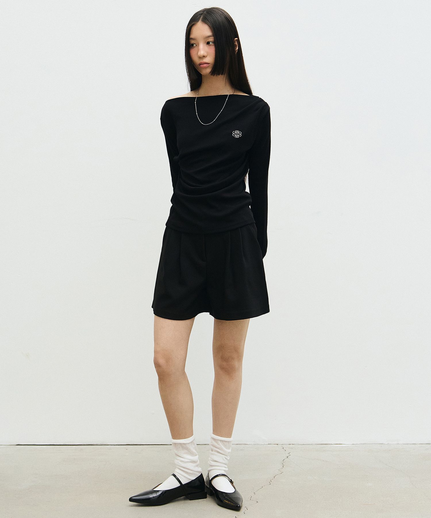 MUSINSA | NICK&NICOLE SHIRRING DRAPE BOAT NECK TOP_BLACK