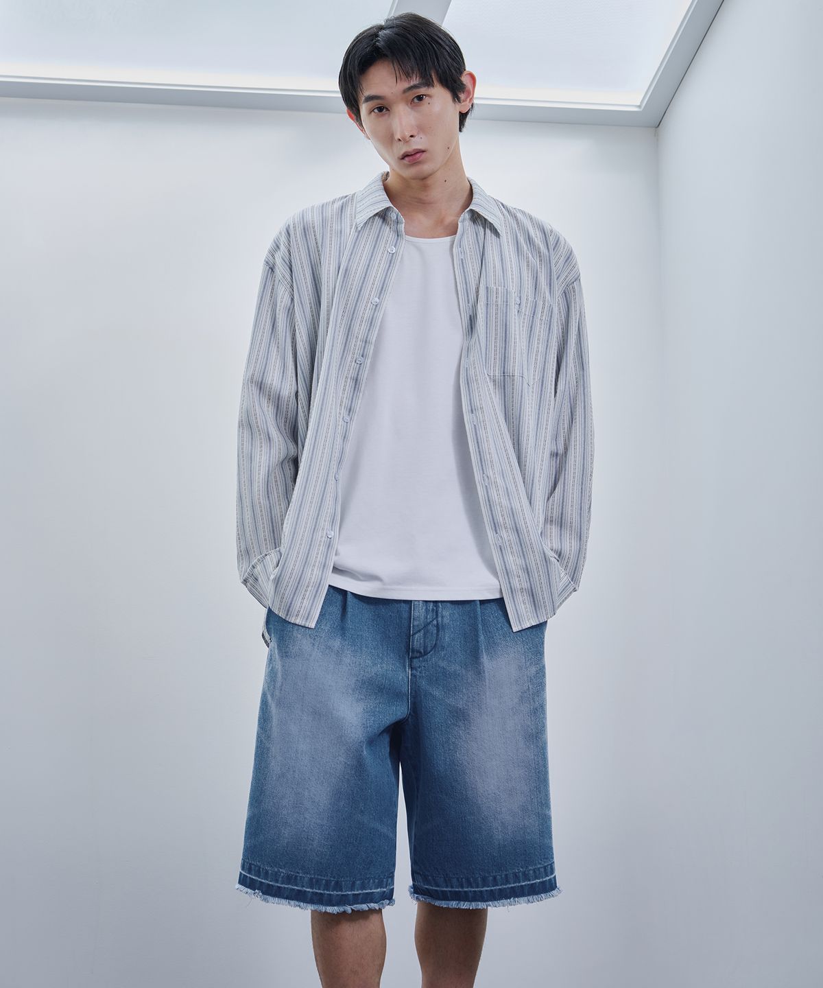 드로우핏(DRAW FIT) 토시브 버뮤다 데님 하프 팬츠 [MIDDLE BLUE]