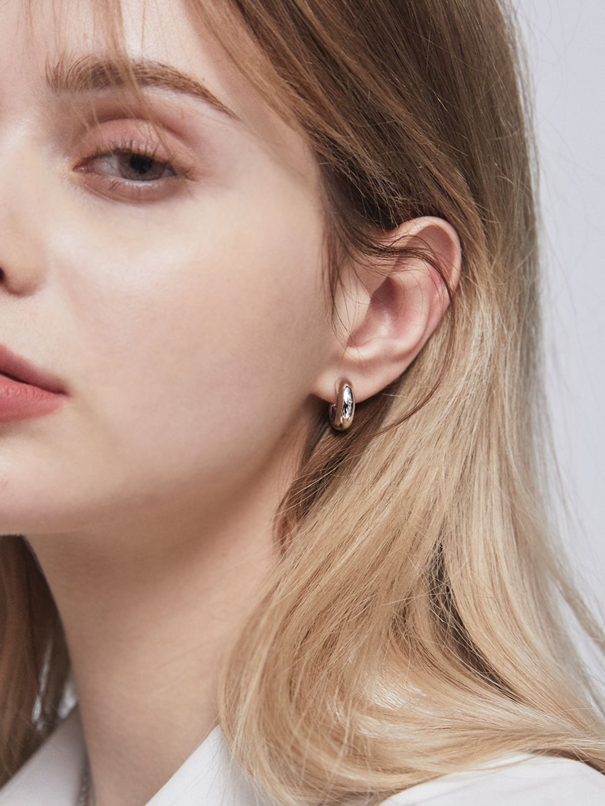헤이(HEI) Mignon hoop earring