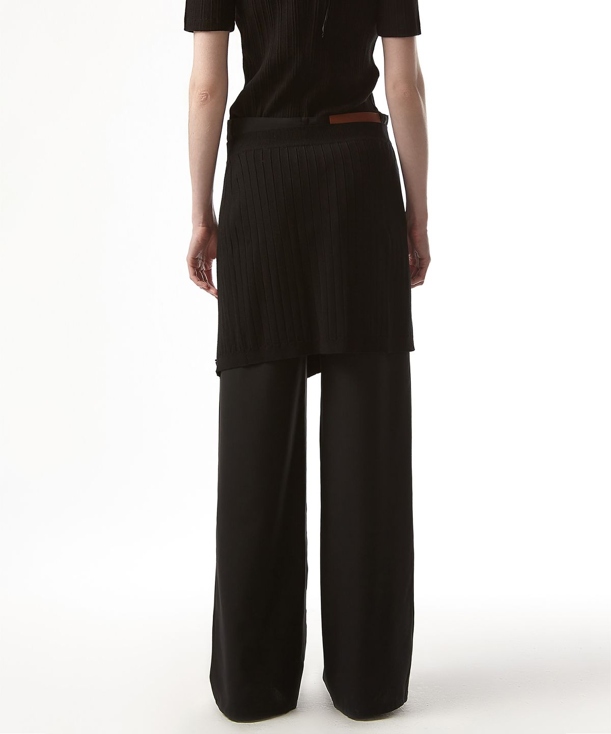 이안조(EAN JO) RIBBED LAYER KNIT SKIRT (BLACK)