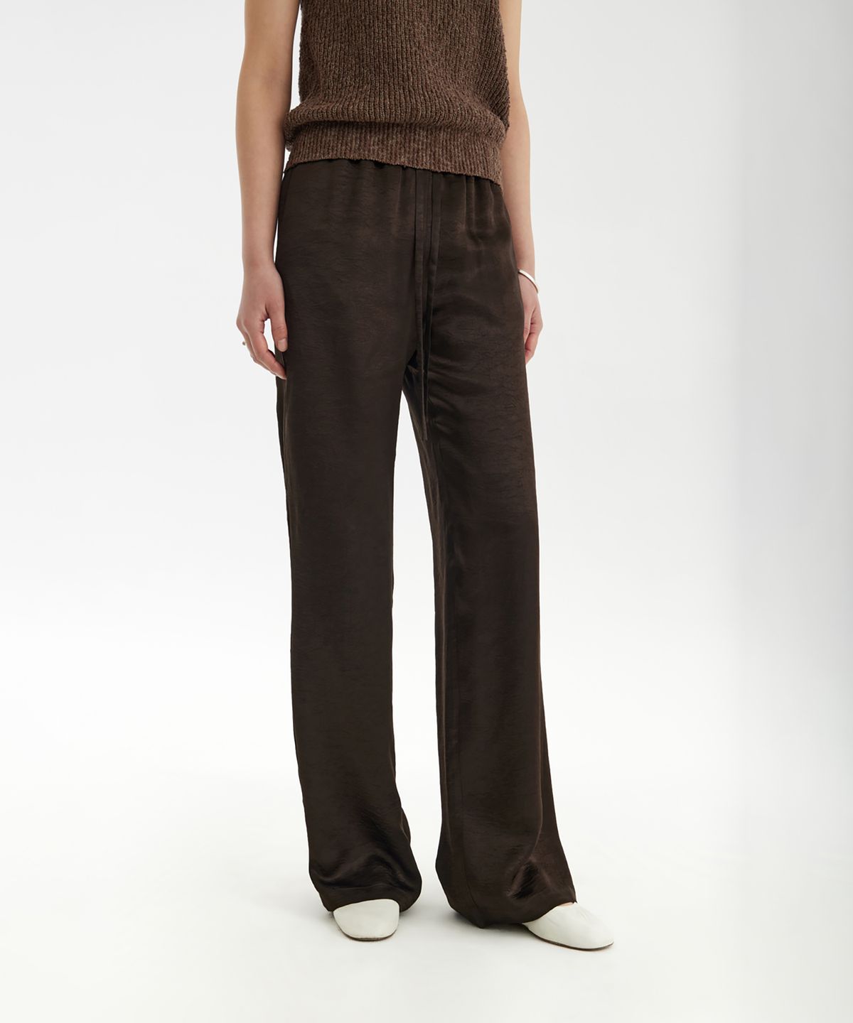 유스(YOUTH) Fluid Straight-Leg Pants - Dark Brown