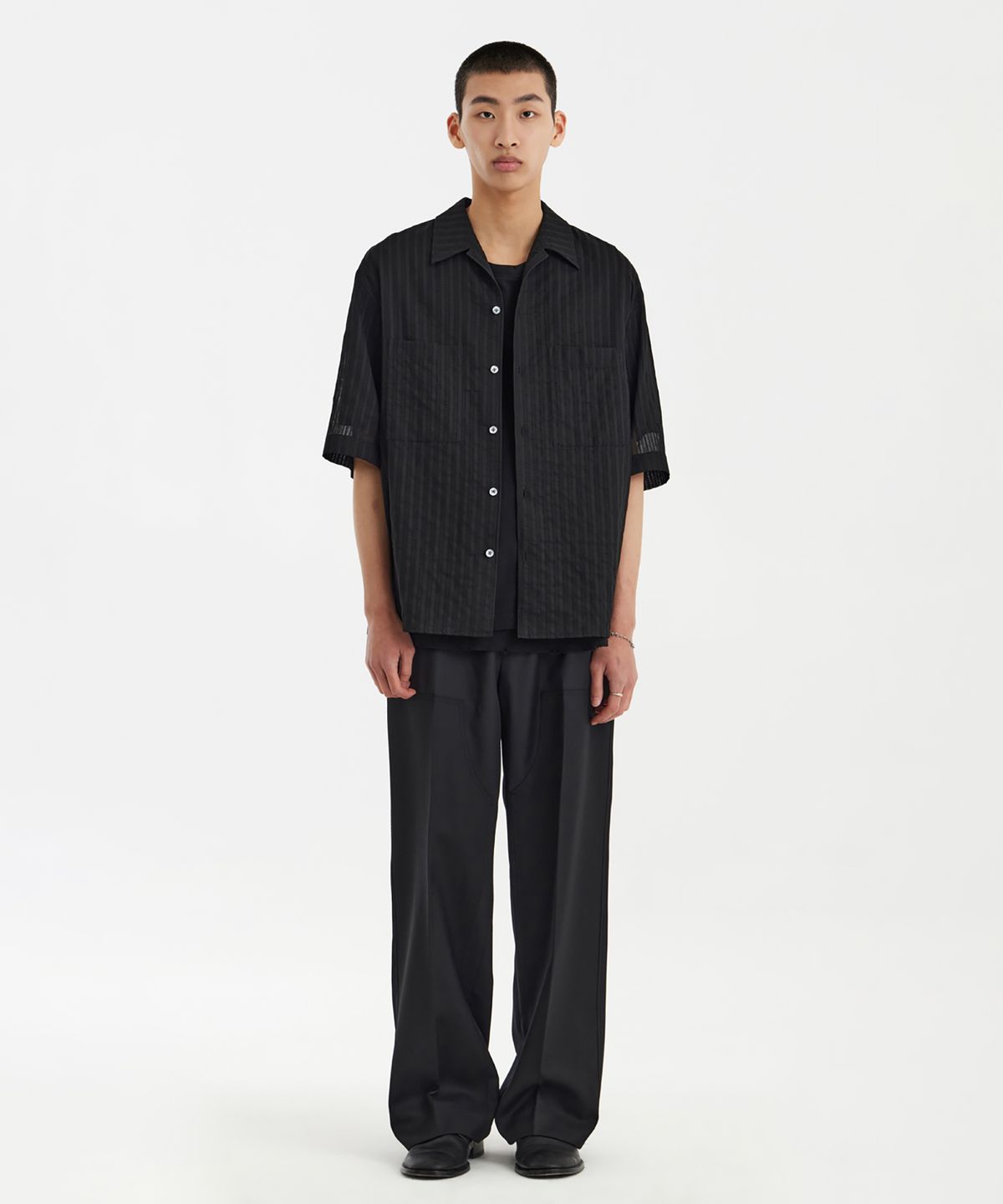 유스(YOUTH) Convertible Collar Half Shirt - Black