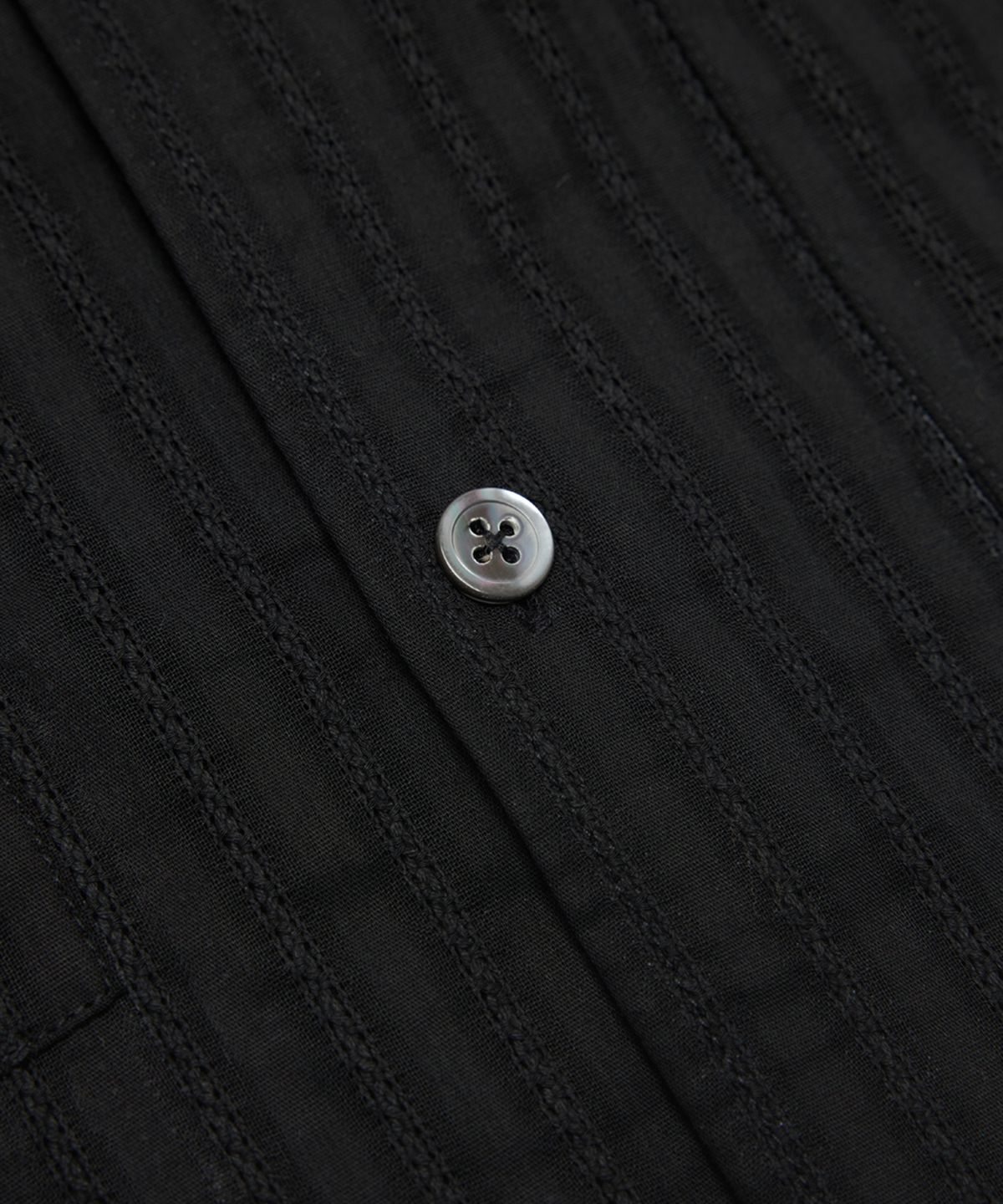 유스(YOUTH) Convertible Collar Half Shirt - Black