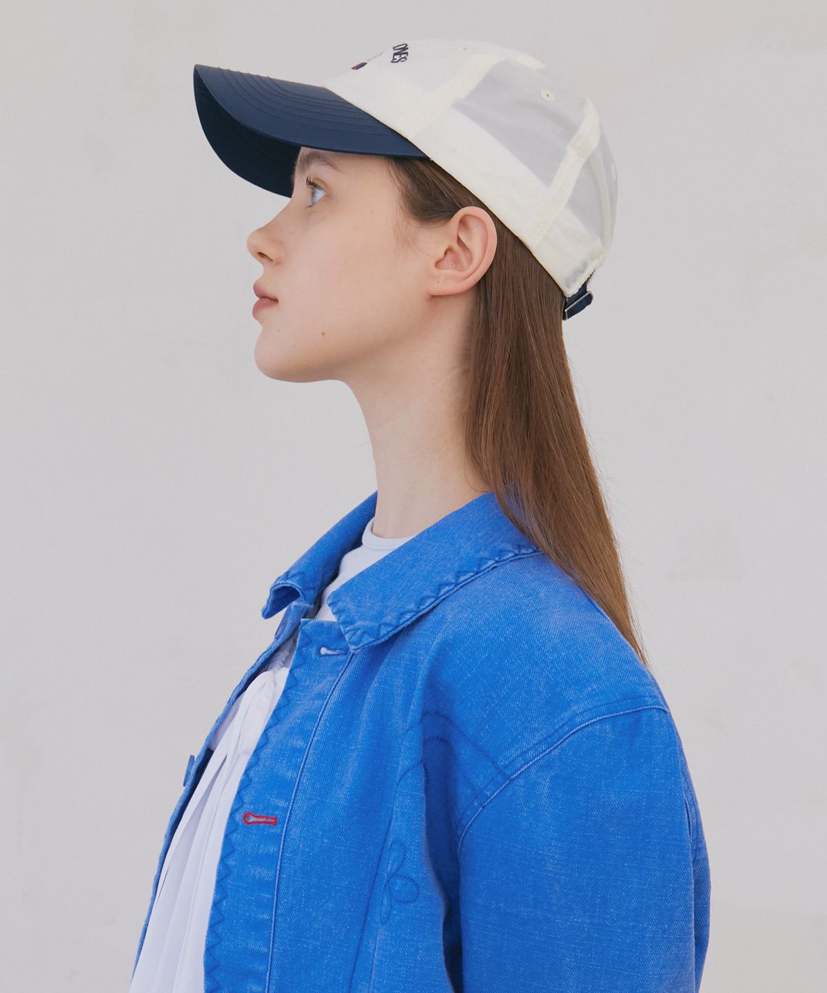 포에브(POEV) Flower Shirring Ball Cap - White/Navy