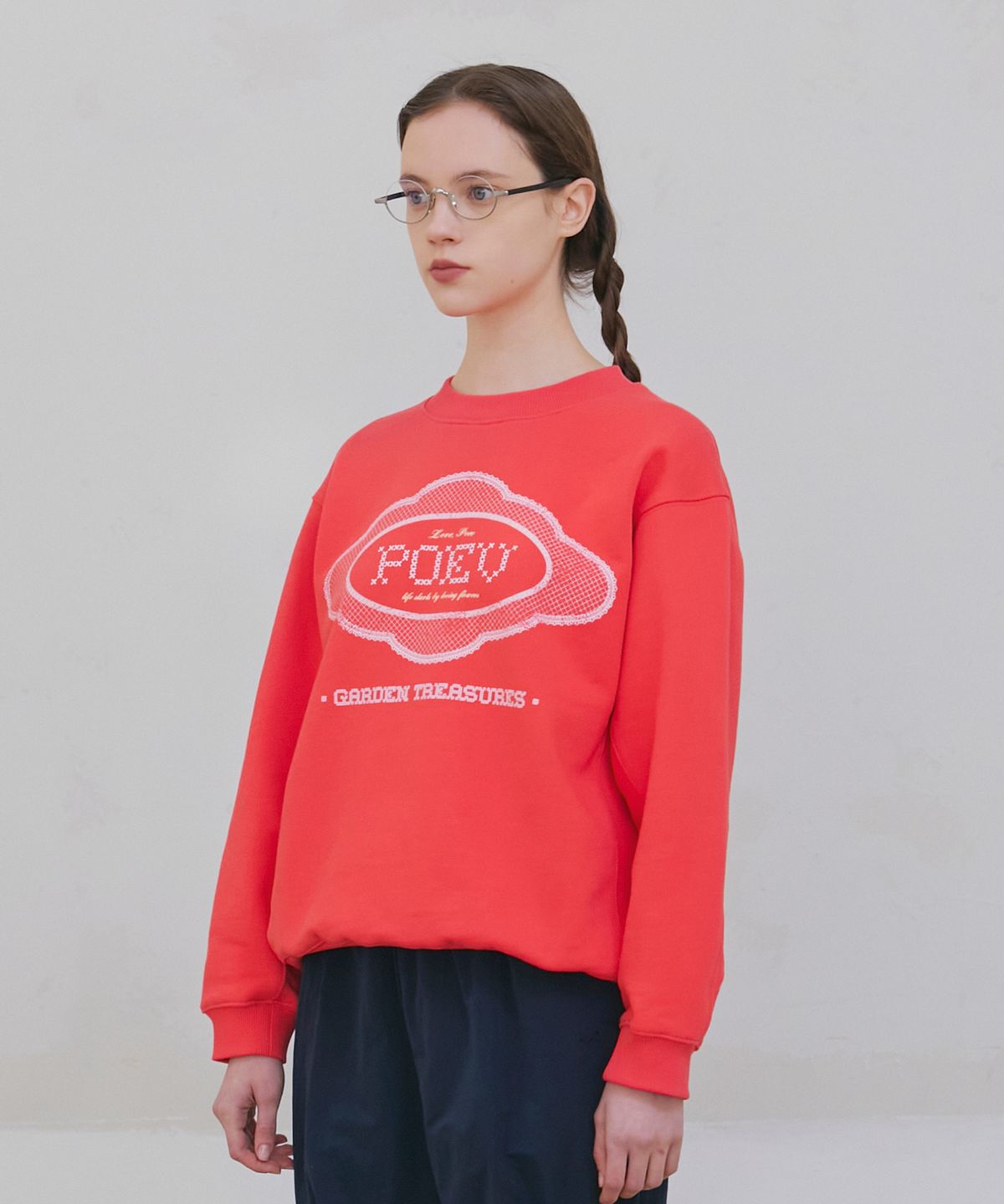 포에브(POEV) Lace Applique Sweatshirt - Bright Red