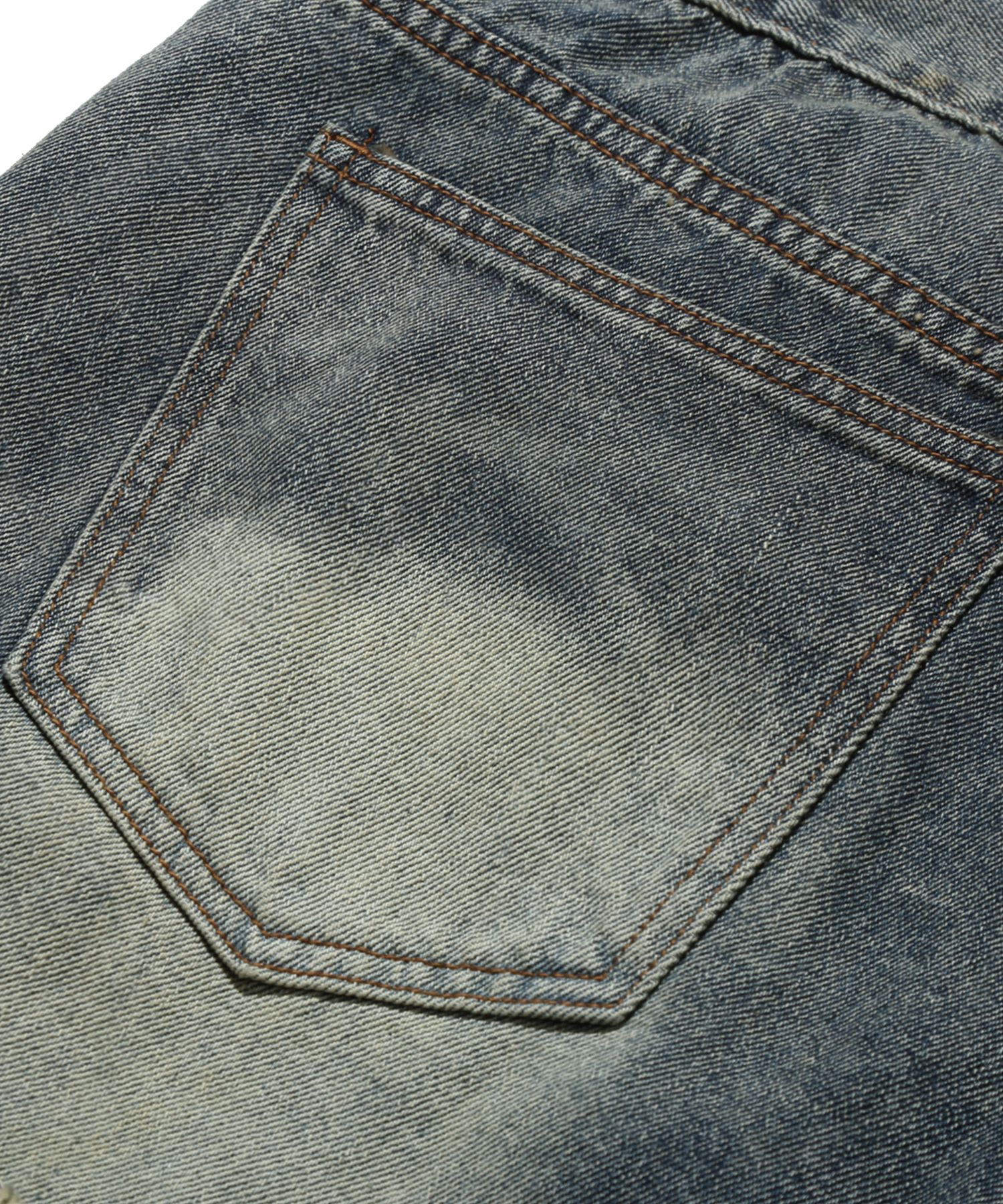 MUSINSA | TRILLION Star Applique Damage Washing Denim Shorts