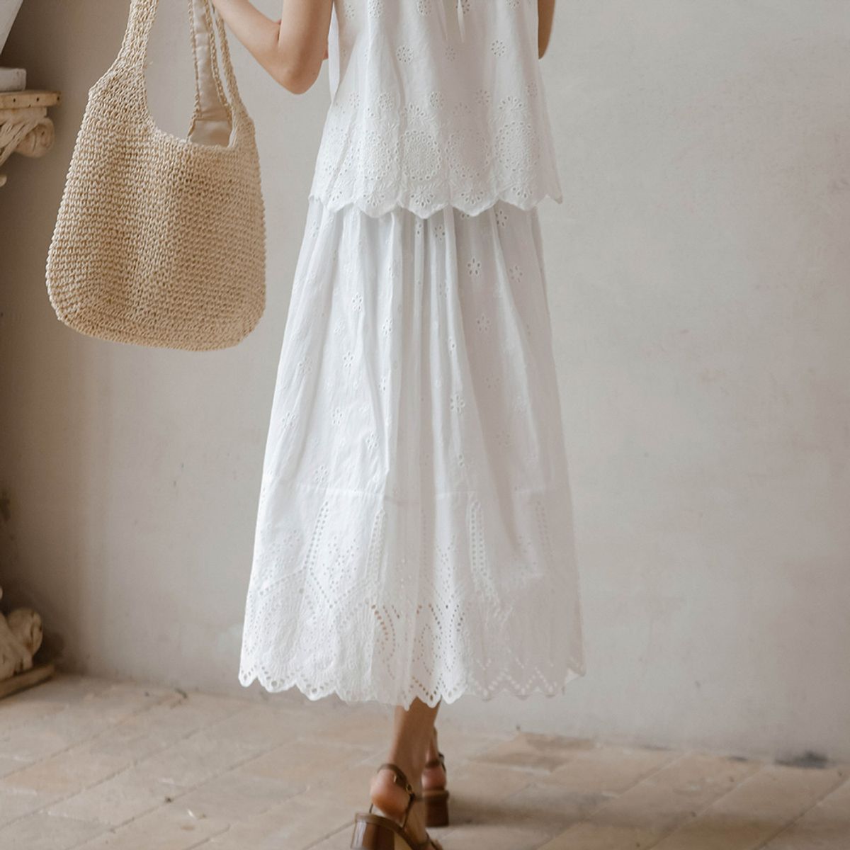 랭썬(LANGSON) LS_White hollow out crochet skirt