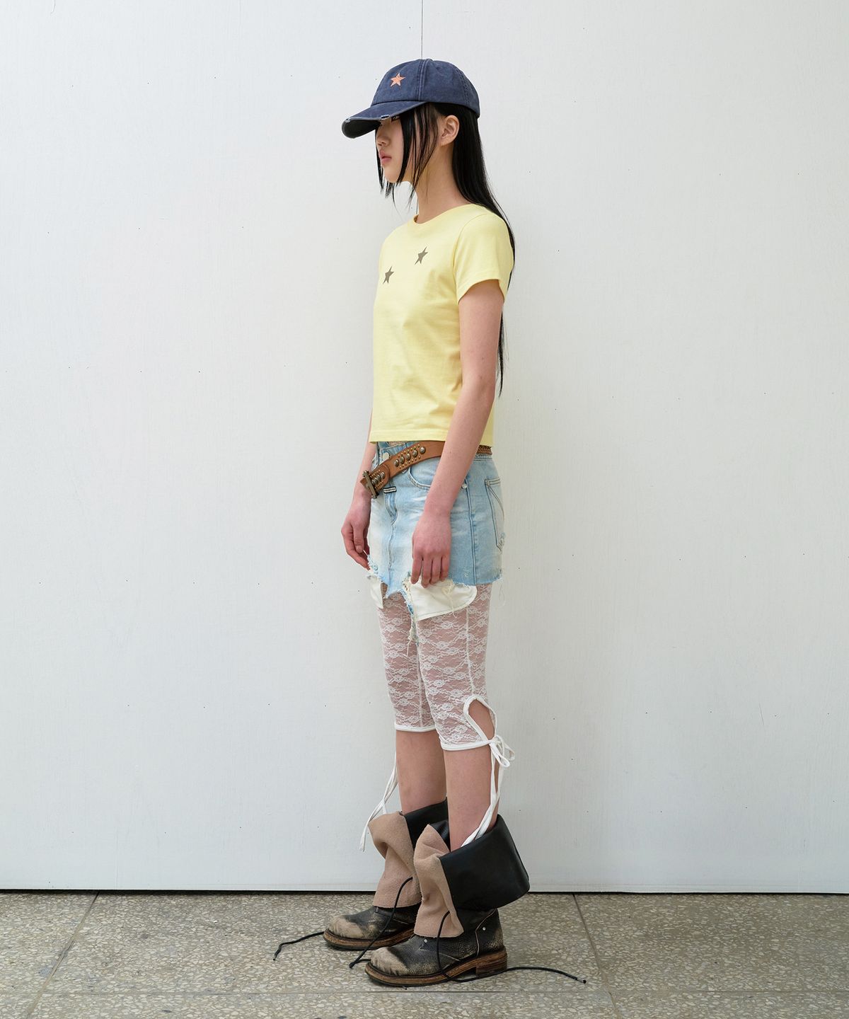 더바이닐하우스(THEVINYLHOUSE) STAR TEE YELLOW (VH2EMUT507A)
