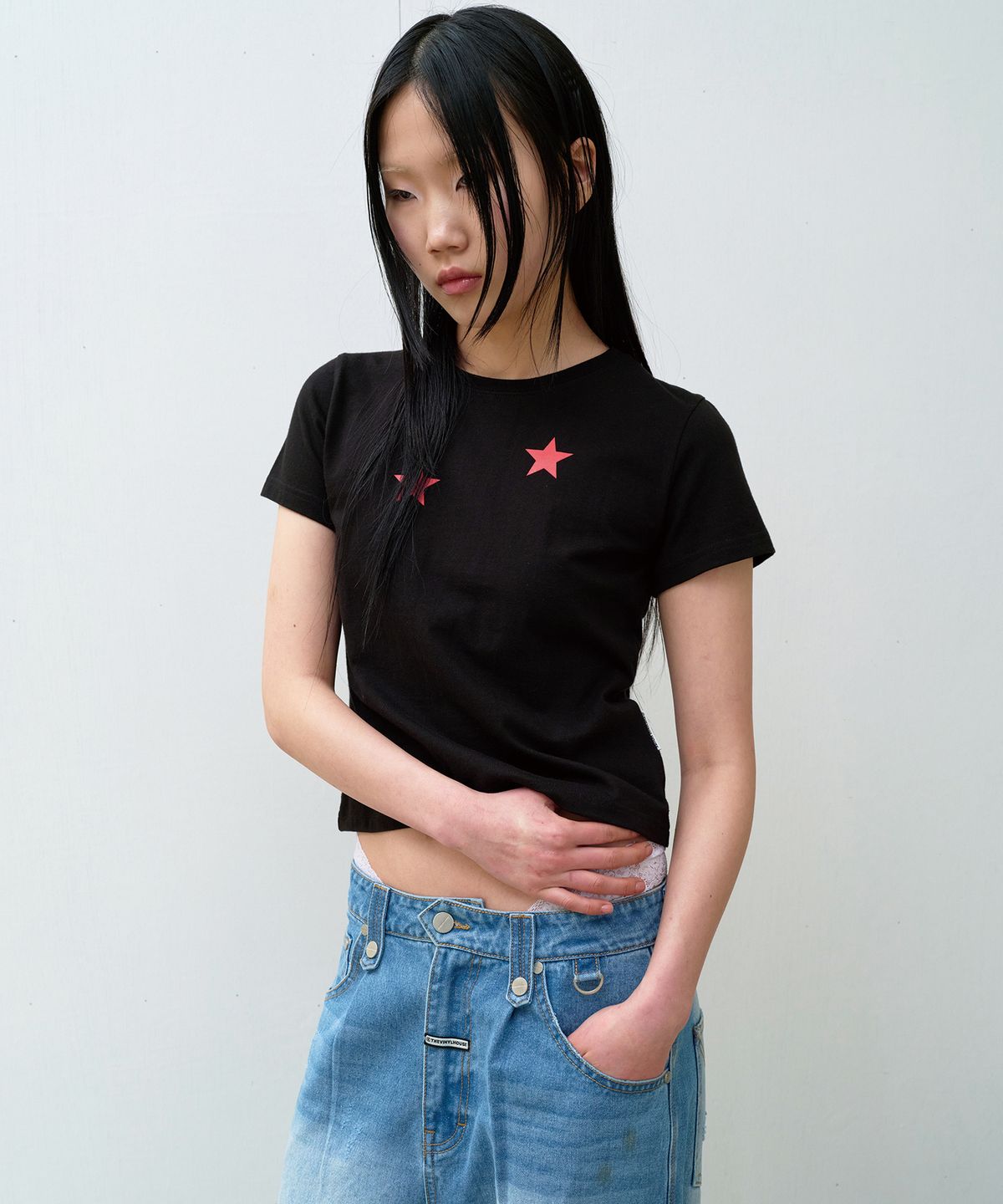 더바이닐하우스(THEVINYLHOUSE) STAR TEE BLACK (VH2EMUT507A)