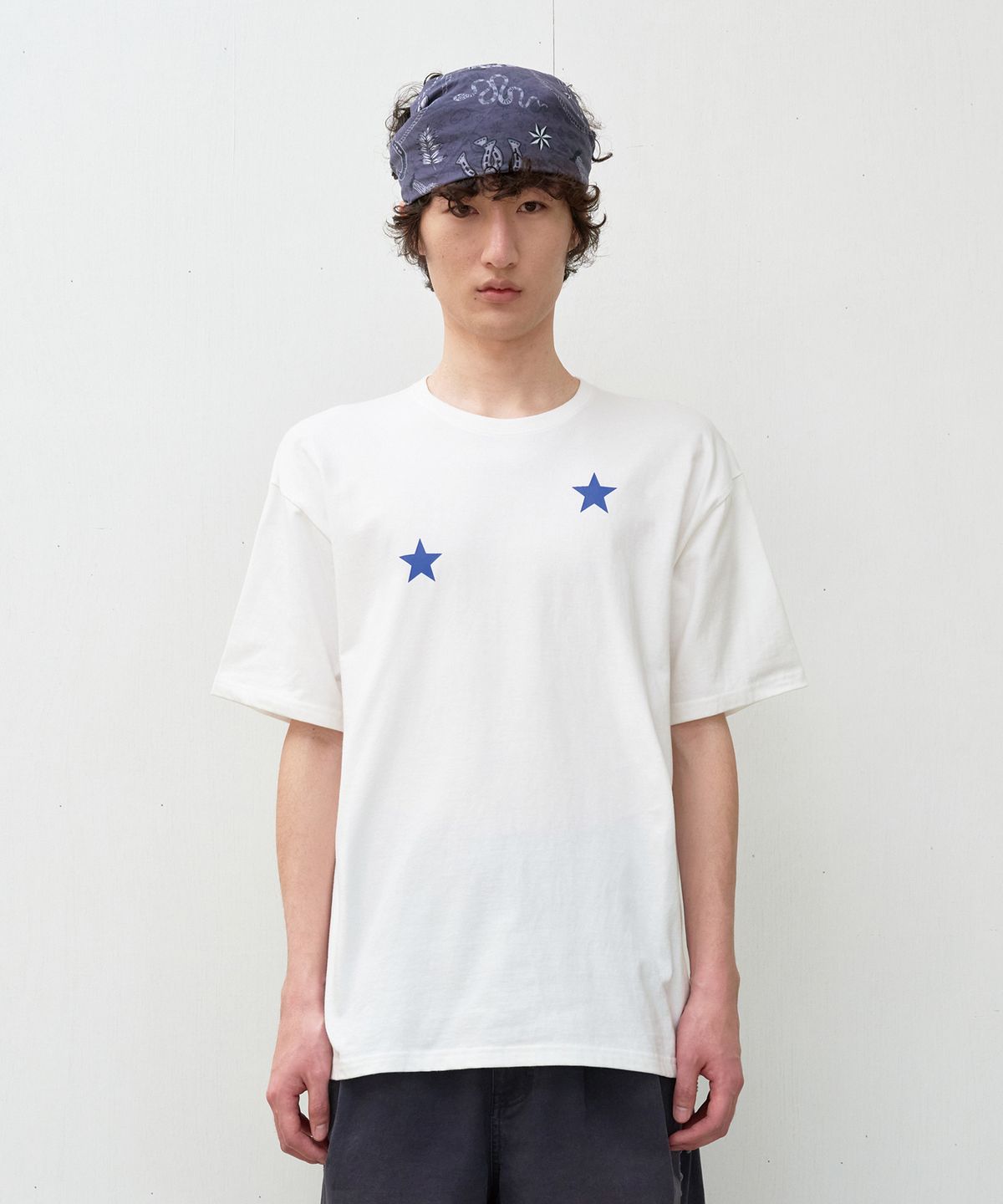 더바이닐하우스(THEVINYLHOUSE) STAR TEE WHITE (VH2EMUT507A)