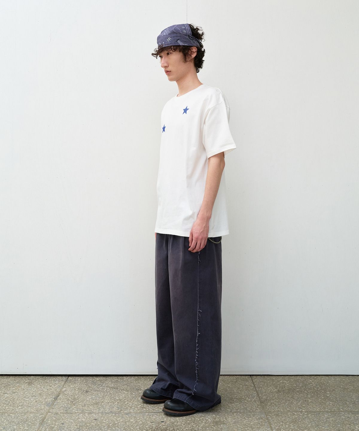 더바이닐하우스(THEVINYLHOUSE) STAR TEE WHITE (VH2EMUT507A)