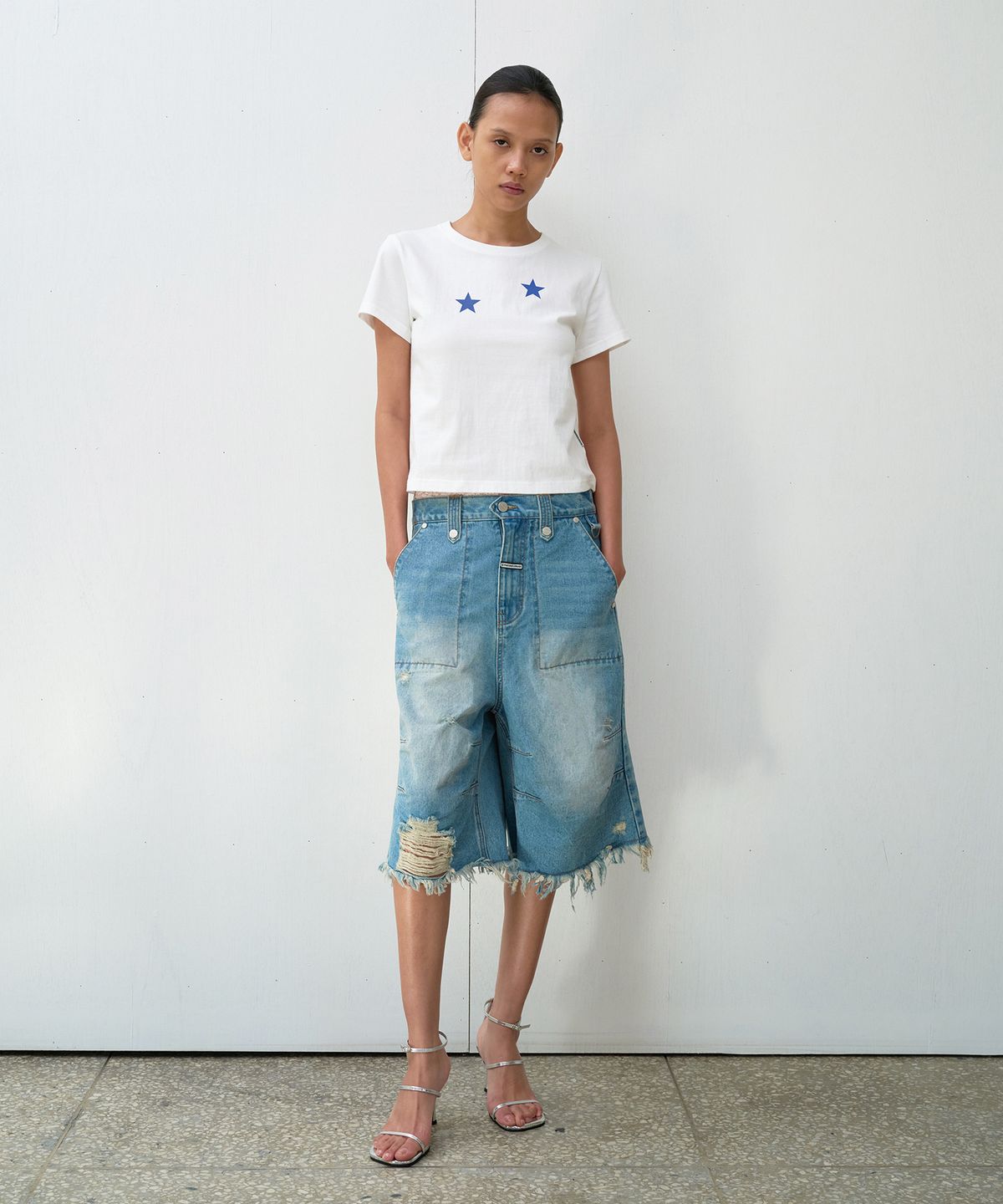 더바이닐하우스(THEVINYLHOUSE) STAR TEE WHITE (VH2EMUT507A)