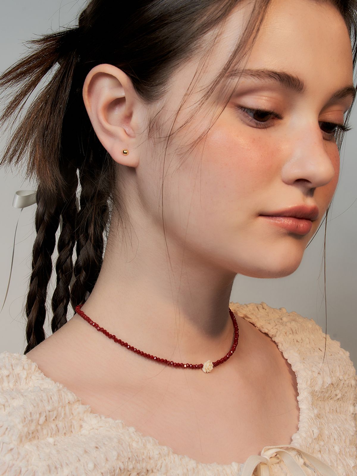 헤이(HEI) rose spinel choker necklace