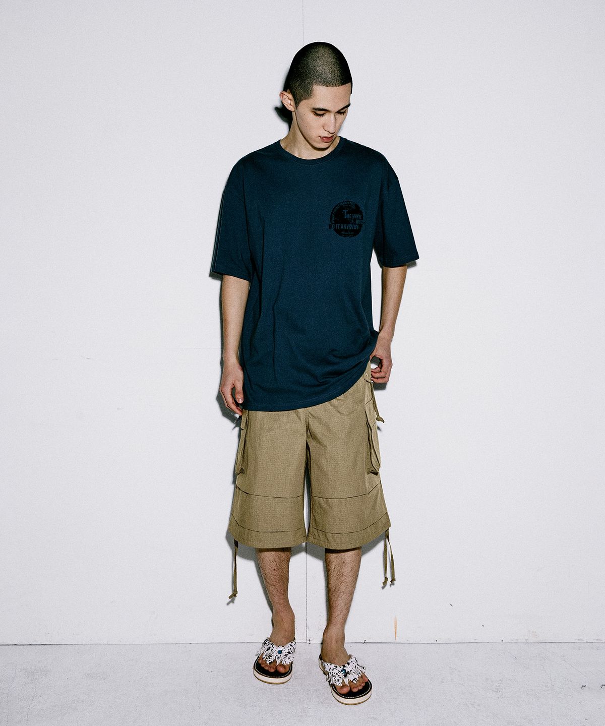더바이닐하우스(THEVINYLHOUSE) WESTERN CARGO SHORTS BEIGE (VH2EMUPA61A)
