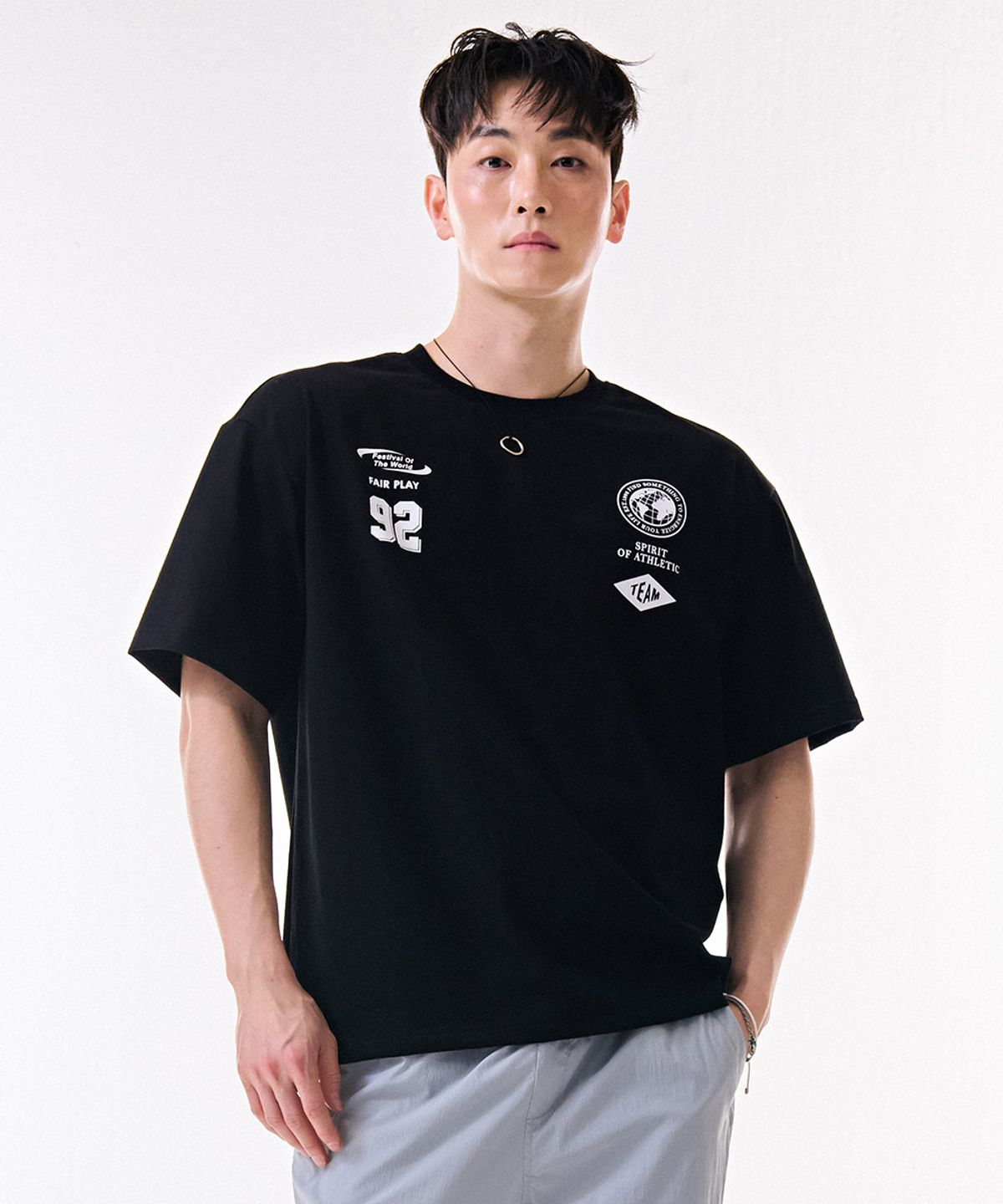 체이스컬트(CHASECULT) 공용 앞판 그래픽 반팔 티셔츠-DBRU5844D03