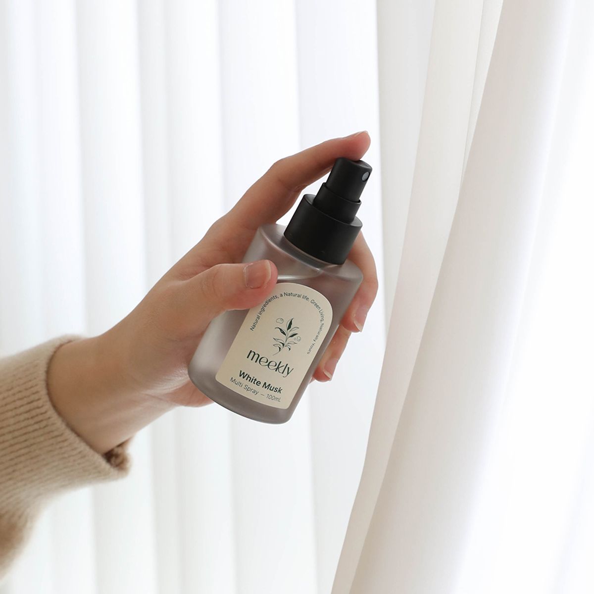 무아스(MOOAS) 미클리 멀티 스프레이 4가지향 100ml 섬유탈취제
