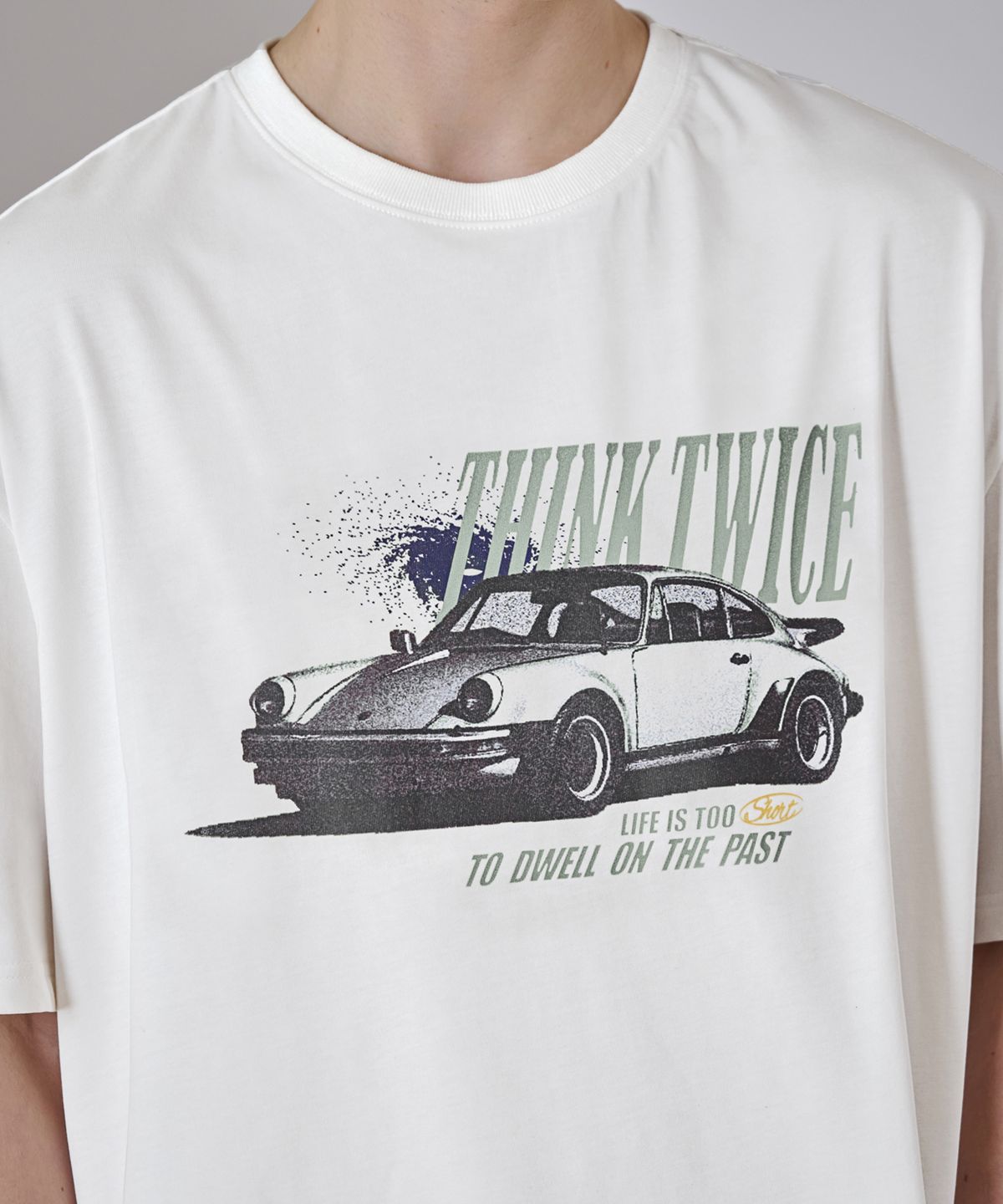 드로우핏(DRAW FIT) 스페이스 올드카 반팔 티셔츠 [WHITE]