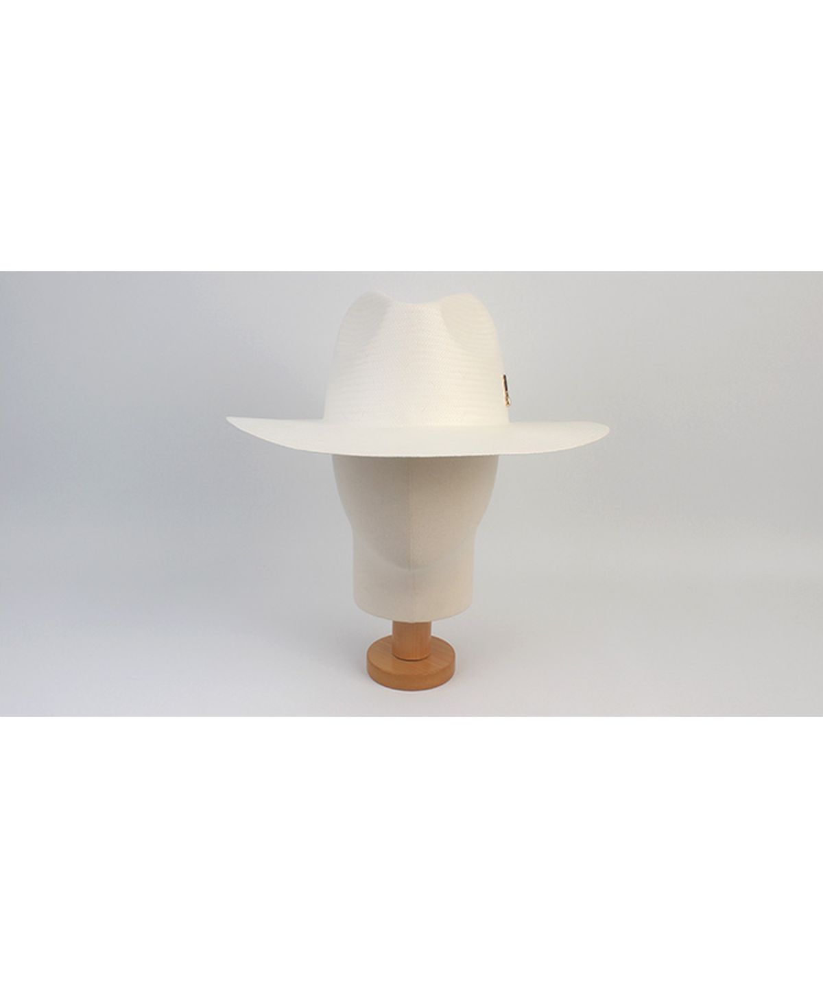 유니버셜 케미스트리(UNIVERSAL CHEMISTRY) Summer Gentle White Long Fedora 여름페도라