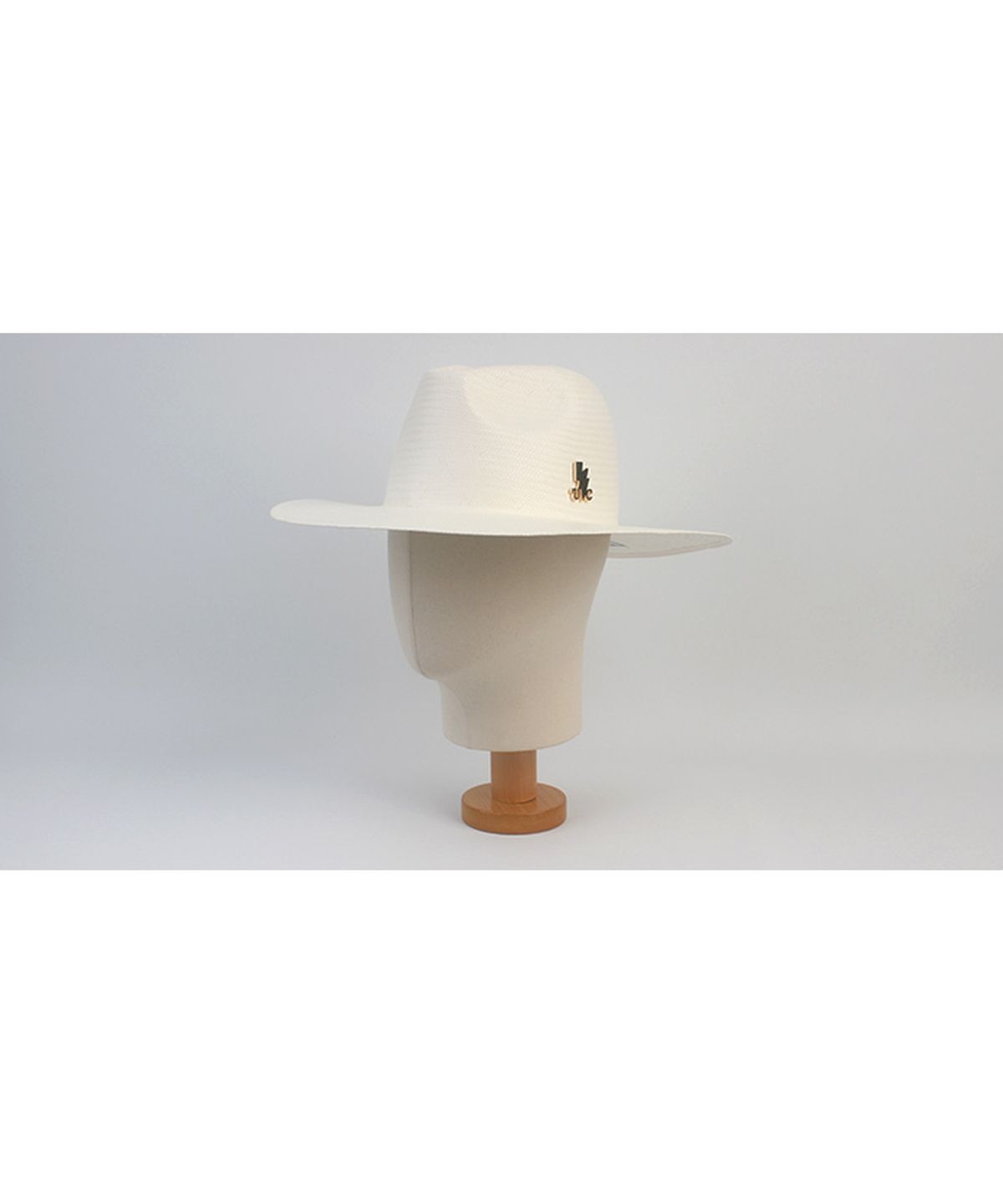 유니버셜 케미스트리(UNIVERSAL CHEMISTRY) Summer Gentle White Long Fedora 여름페도라