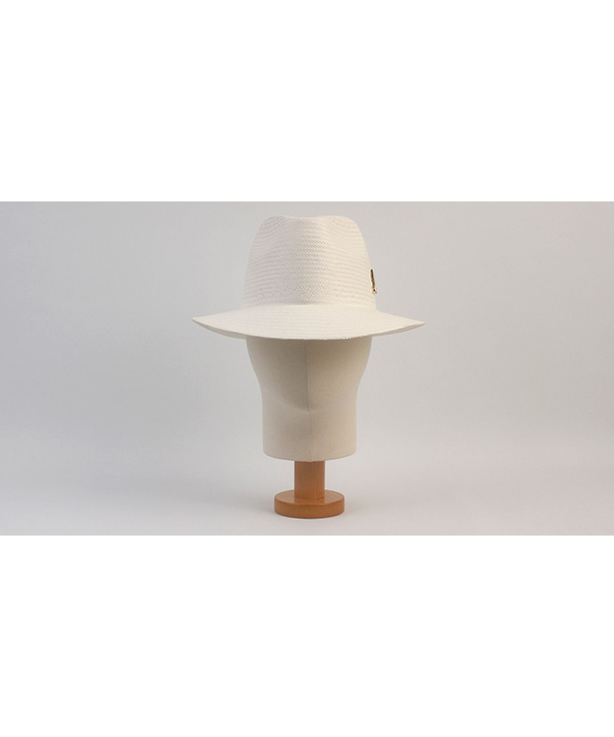 유니버셜 케미스트리(UNIVERSAL CHEMISTRY) Summer Gentle White Short Fedora 여름페도라