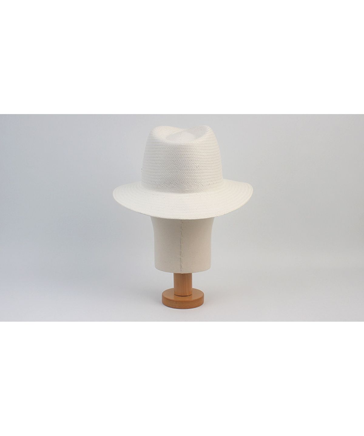 유니버셜 케미스트리(UNIVERSAL CHEMISTRY) Summer Gentle White Short Fedora 여름페도라