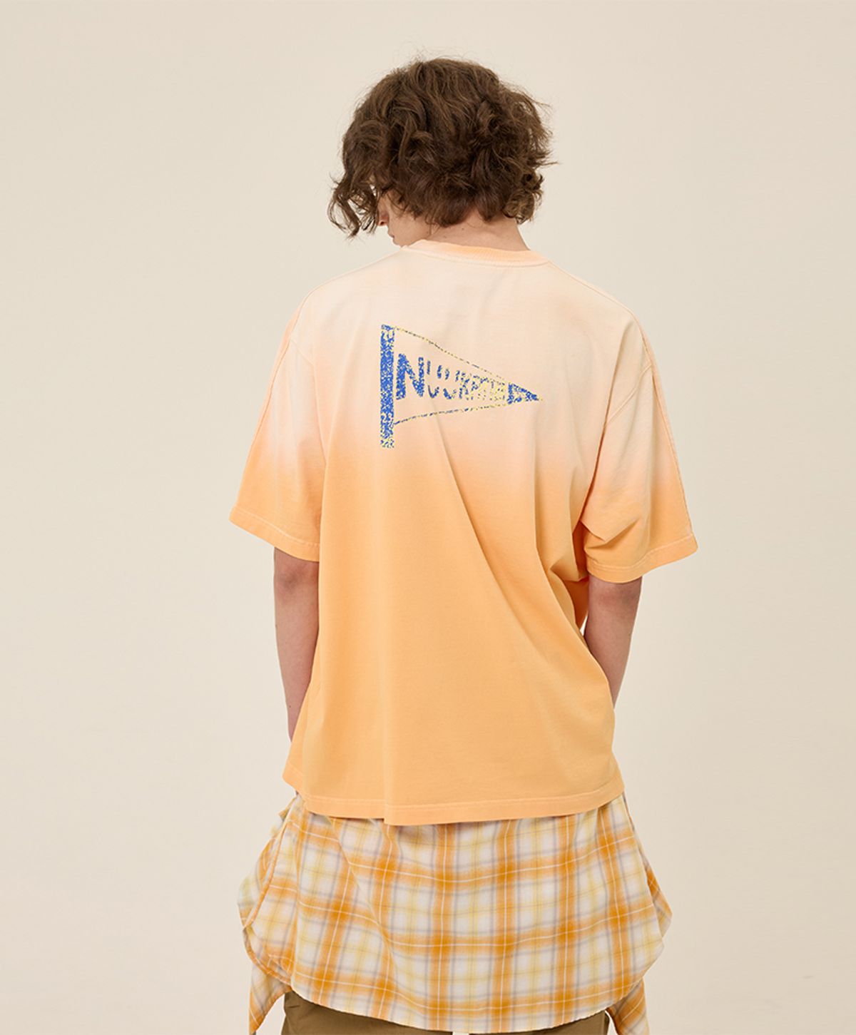 누크피터(NUUKFITTER) PENNANT WASHING T-SHIRT [ORANGE]