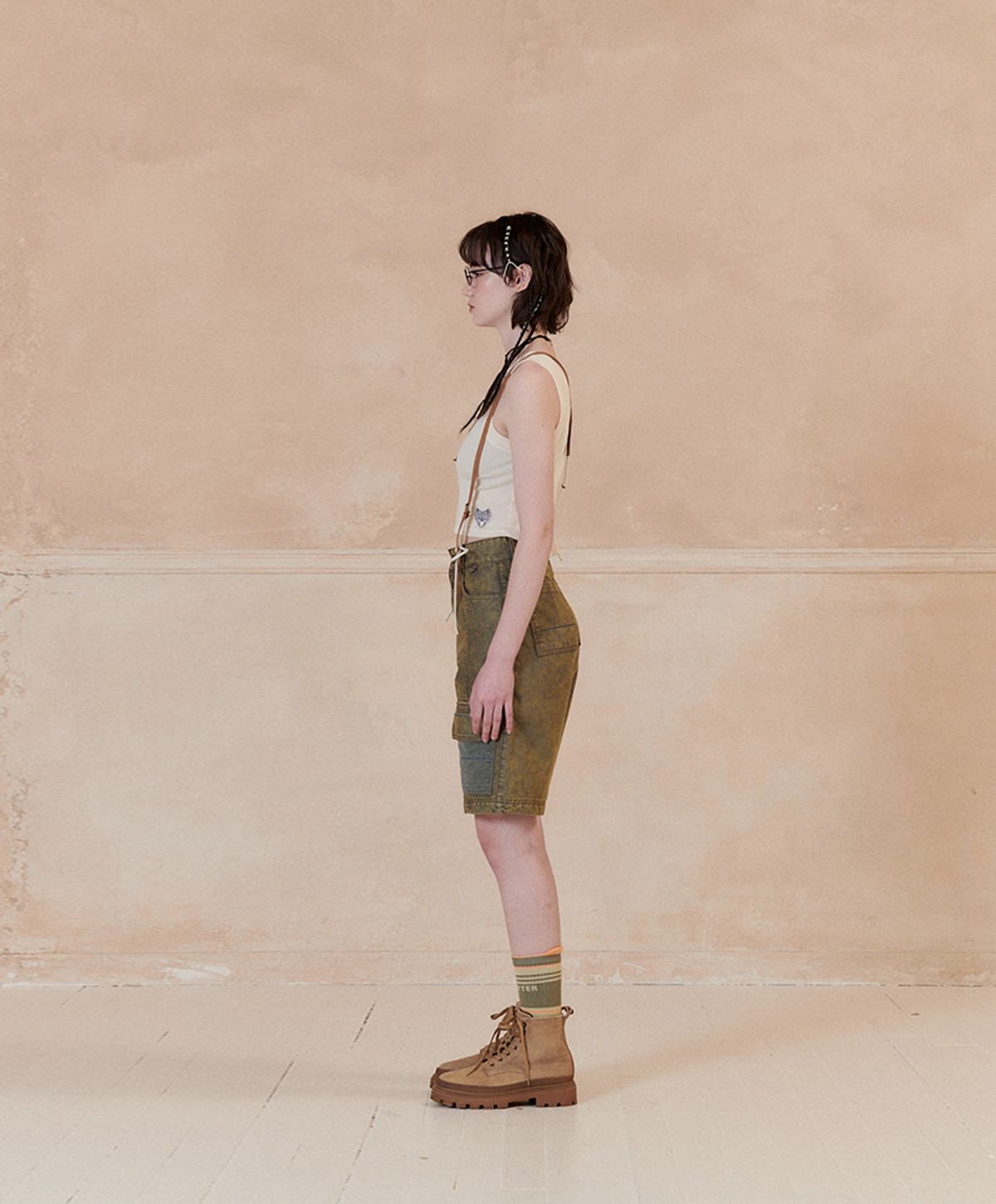 누크피터(NUUKFITTER) COLOR DYEING WILD SHORTS_WOMEN [KHAKI]