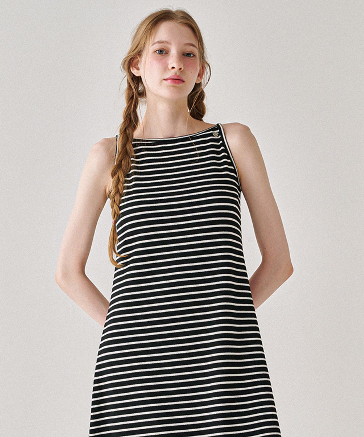 론론(RONRON) BOATNECK SLEEVELESS LONG DRESS BLACK STRIPE