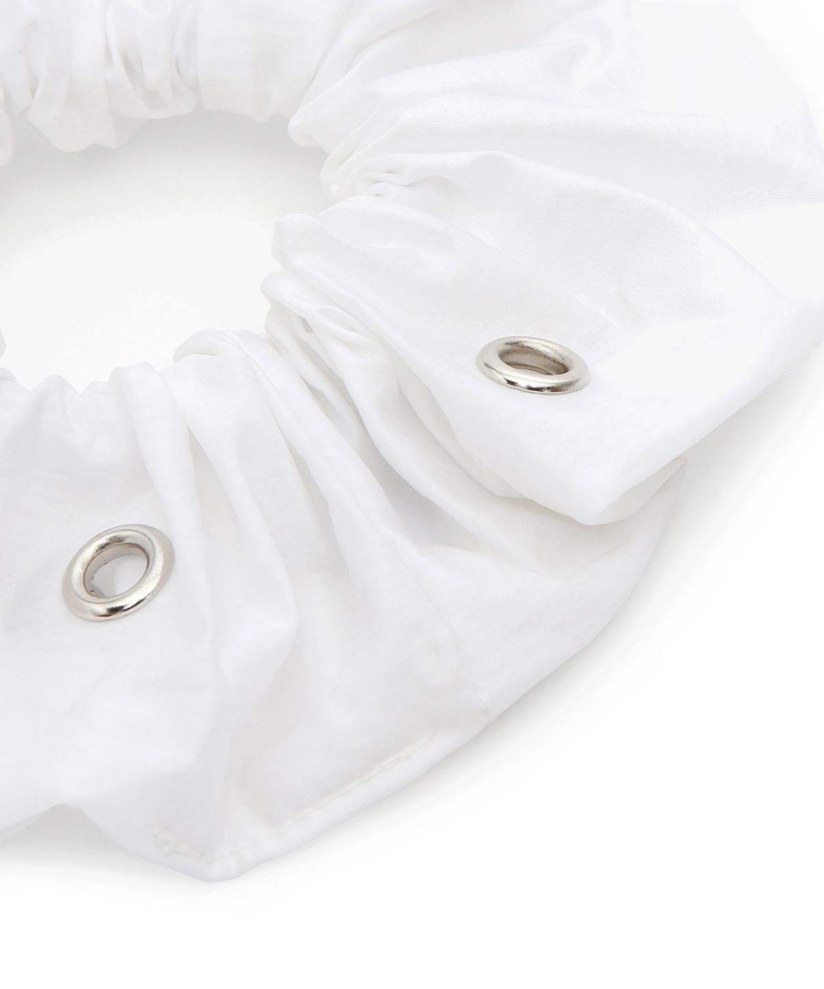 언더컨트롤 스튜디오(UNDERCONTROL STUDIO) 아일렛 스크런치 머리끈 SCRUNCHIE / MID / EYELET / WS / WHITE