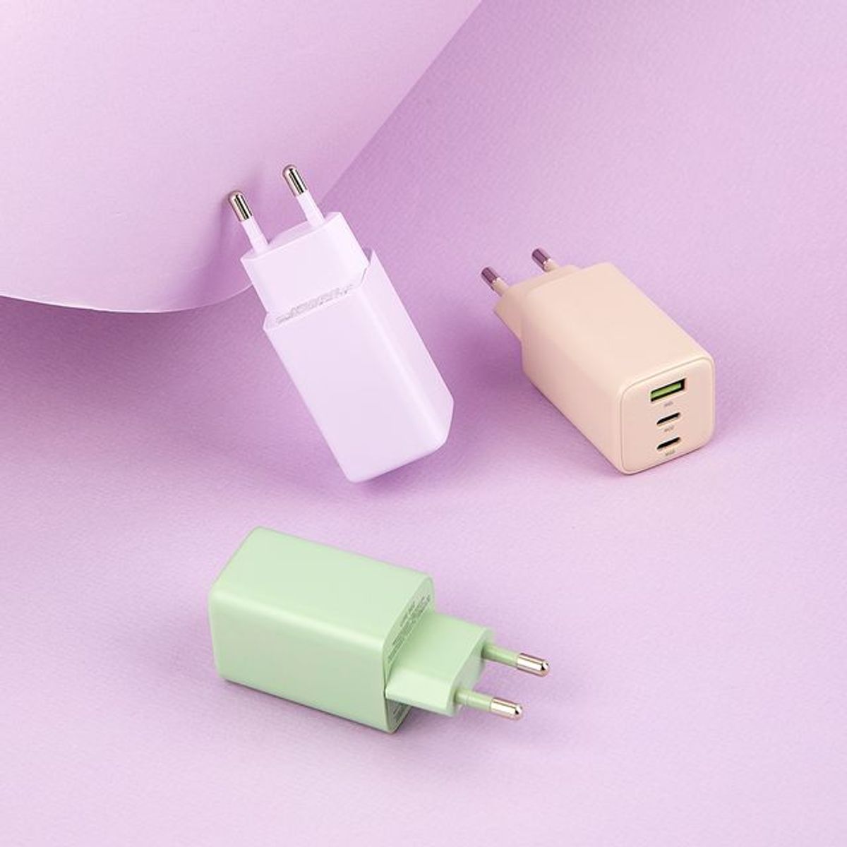 라이프썸(LIFESUM) 라이프썸 GaN 65W PD C타입 고속 충전기 3포트 (LFS-HA58) 3종 택 1