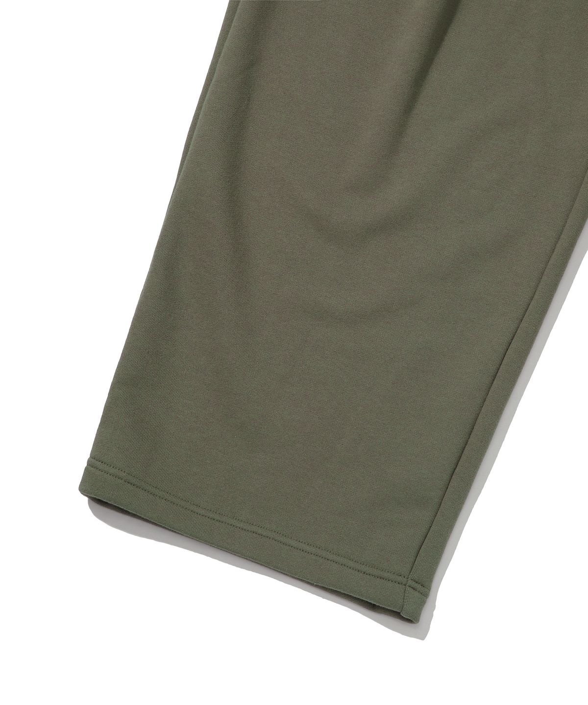 스웨이드(SUADE) TWO TUCK LONG PANTS [KHAKI]