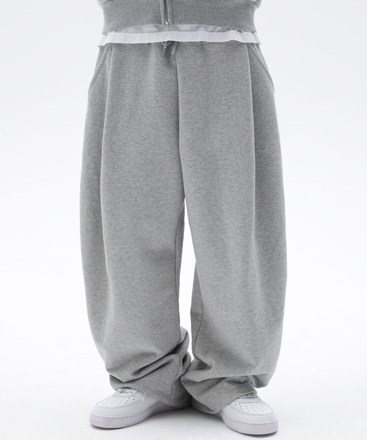 스웨이드(SUADE) TWO TUCK LONG PANTS [GRAY]