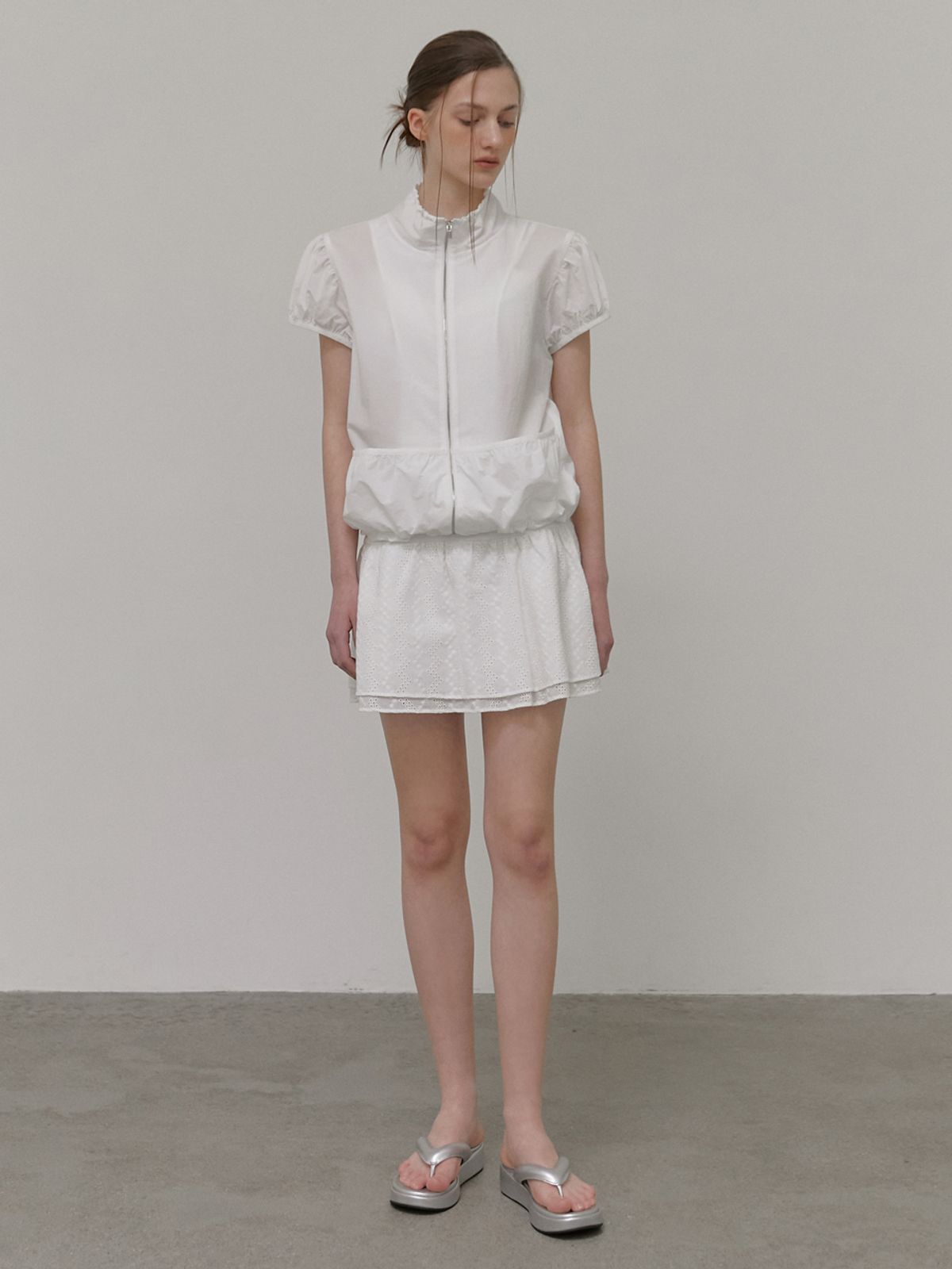 에트몽(ETMON) Shirring Puff Wind Jumper, White