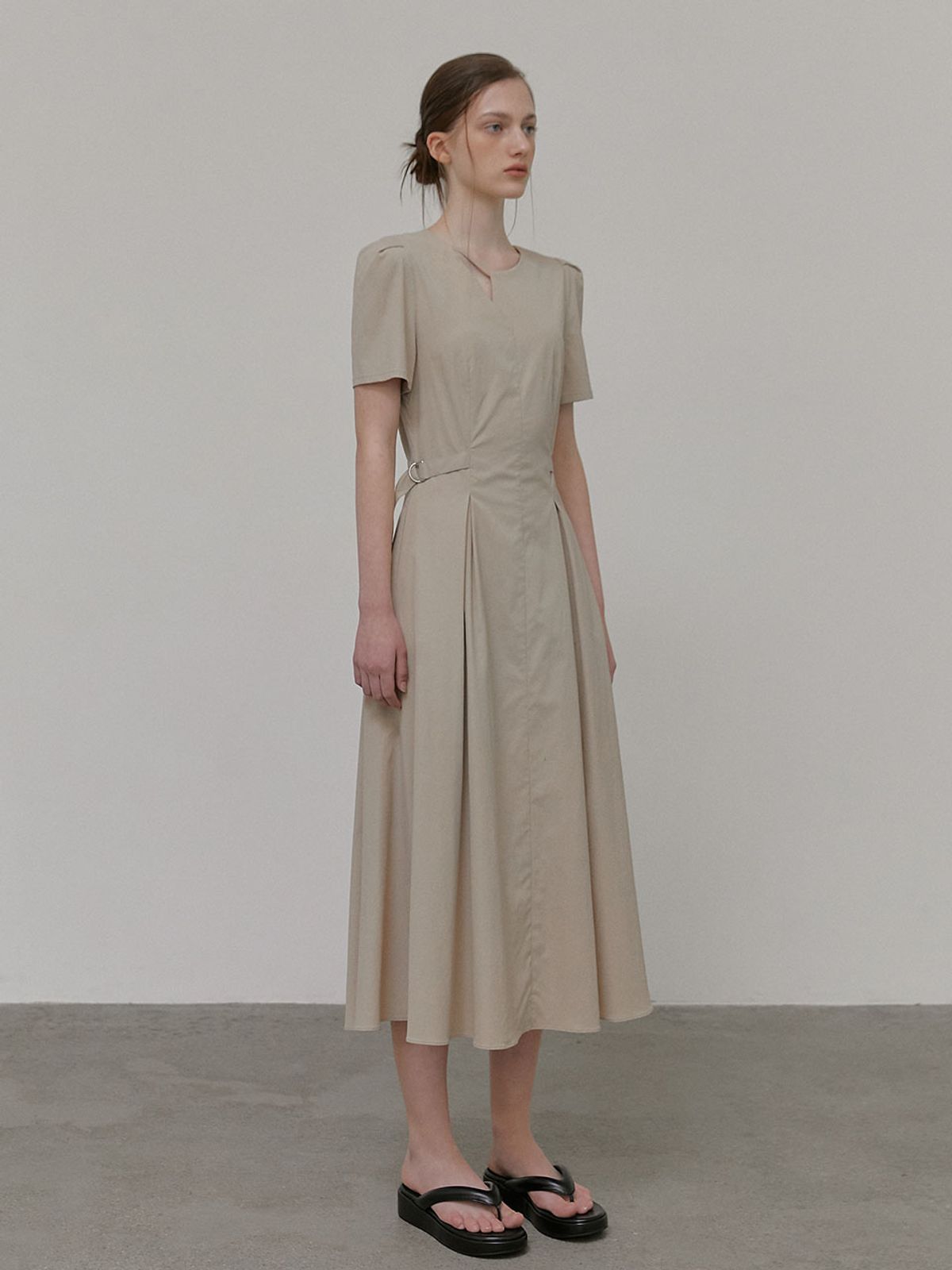 에트몽(ETMON) Neck Strap Belt Dress, Beige