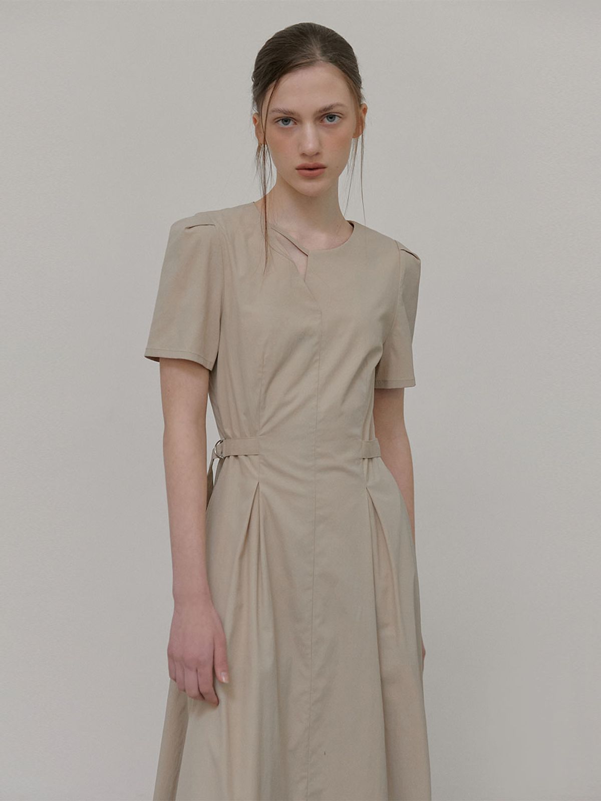 에트몽(ETMON) Neck Strap Belt Dress, Beige