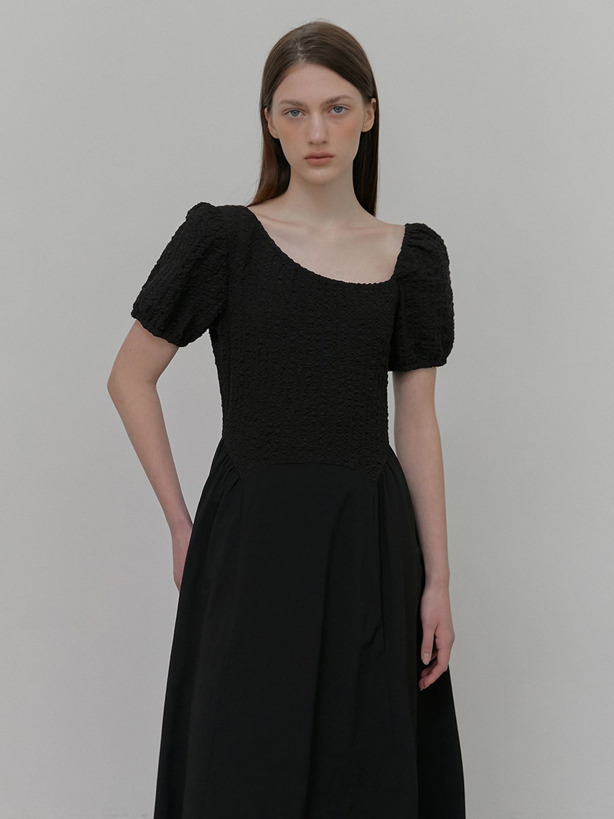 에트몽(ETMON) Texture Shirring Dress, Black