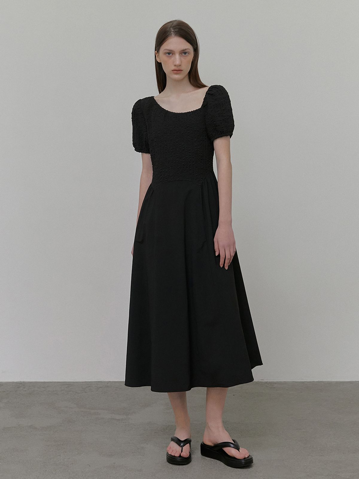 에트몽(ETMON) Texture Shirring Dress, Black