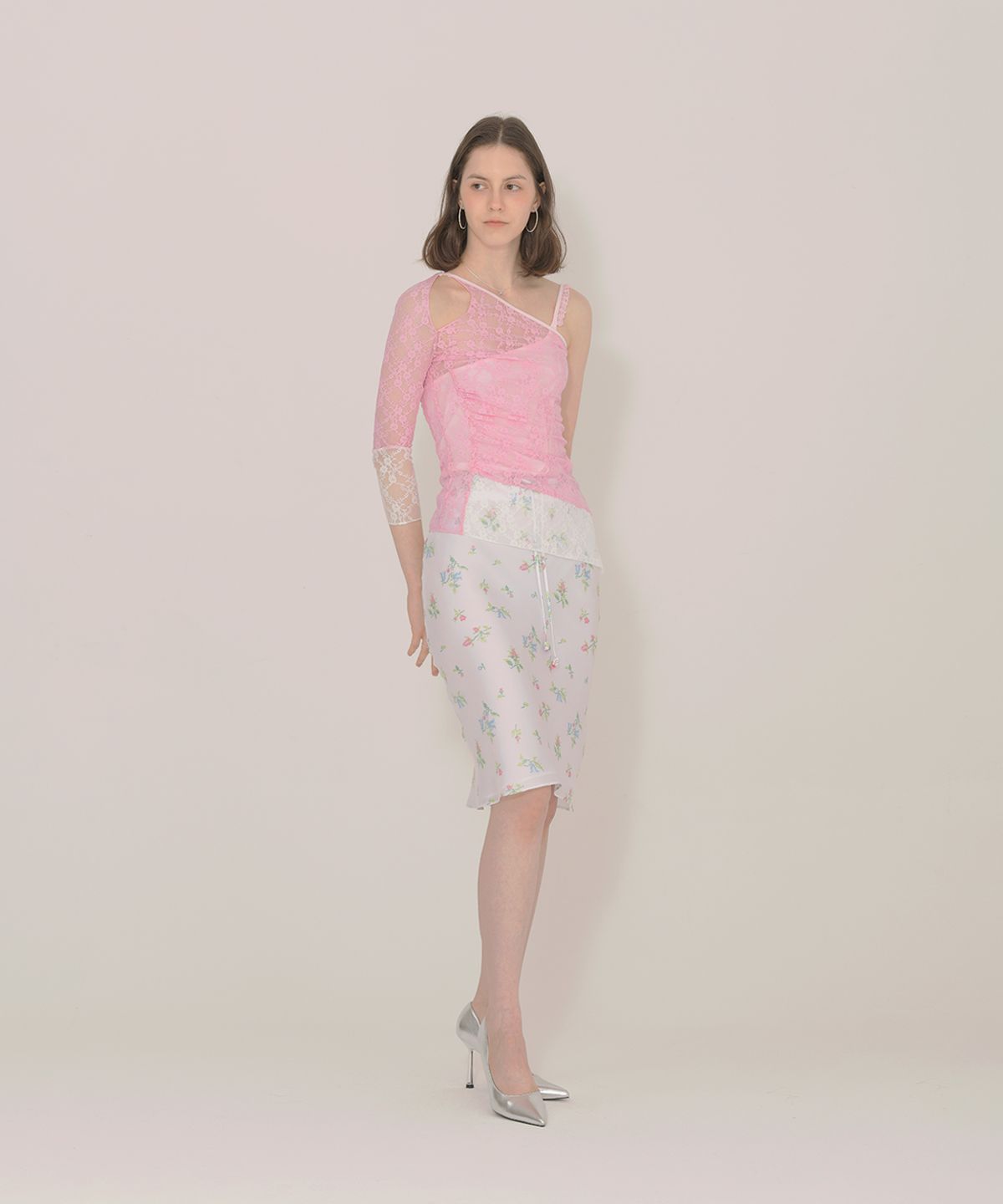 아이스가든에이오공팔(ICE GARDEN A.508) Lace Cut-out One Shoulder Top