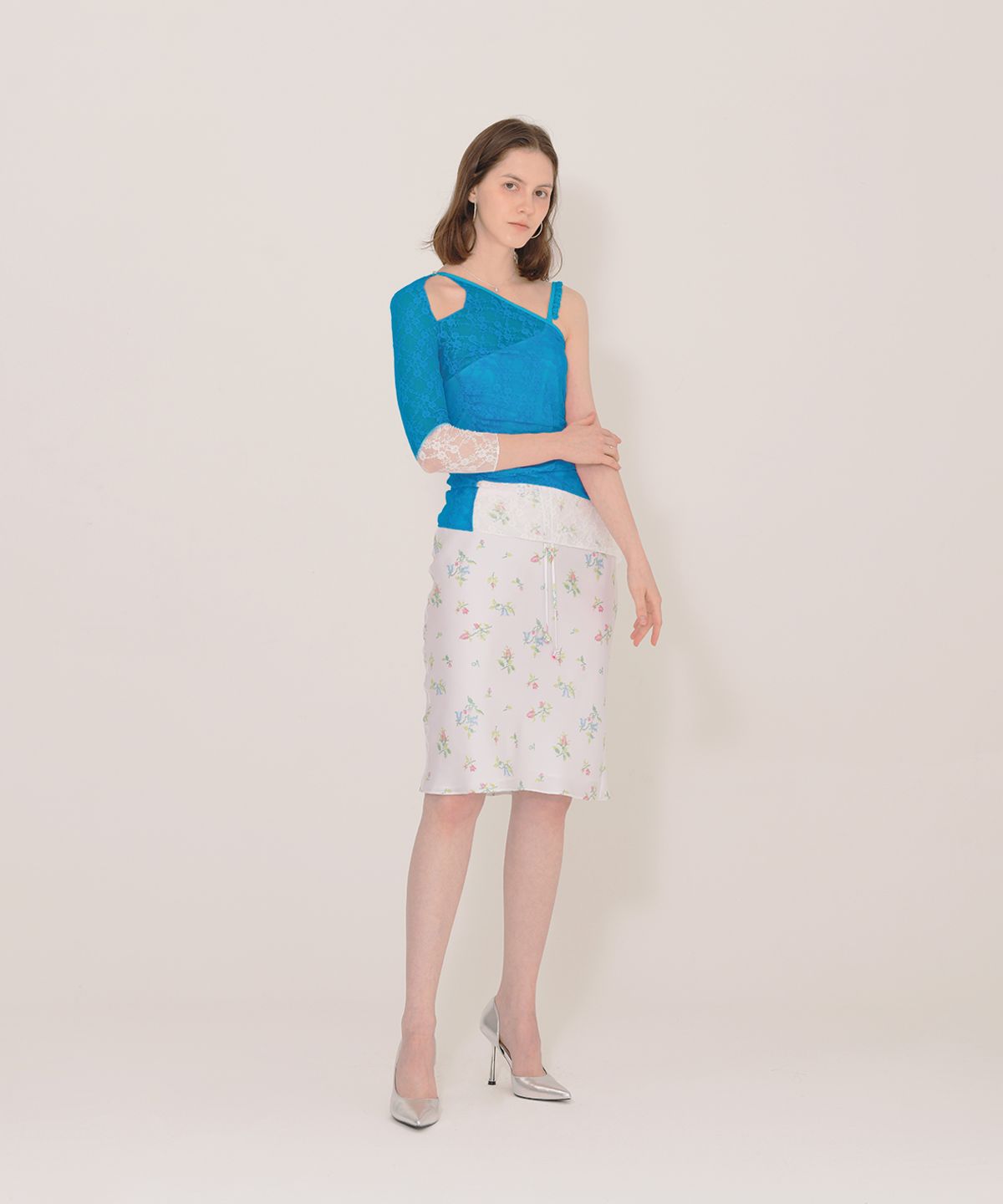 아이스가든에이오공팔(ICE GARDEN A.508) Lace Cut-out One Shoulder Top
